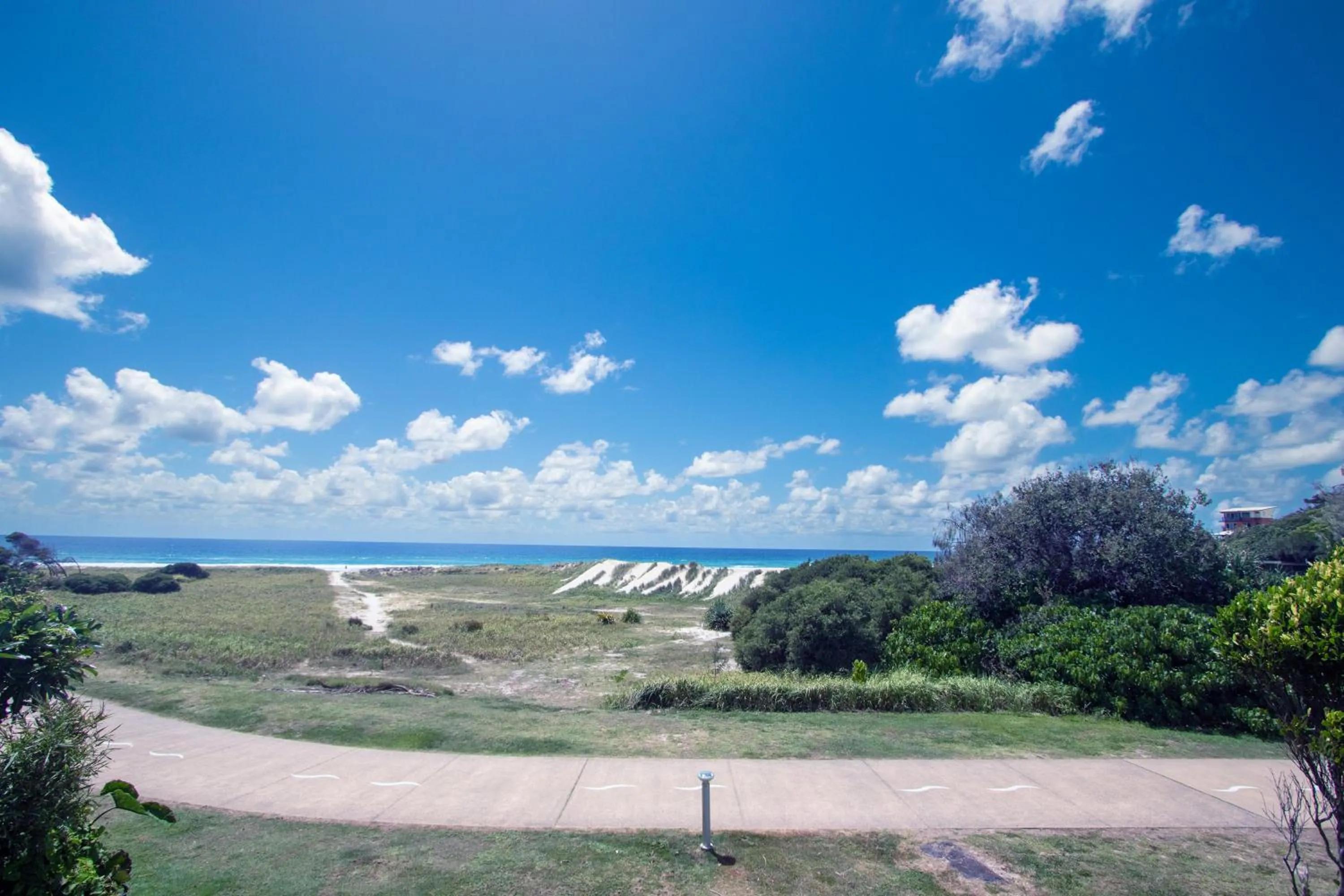 Sandcastles On Currumbin Beachfront, Gold Coast