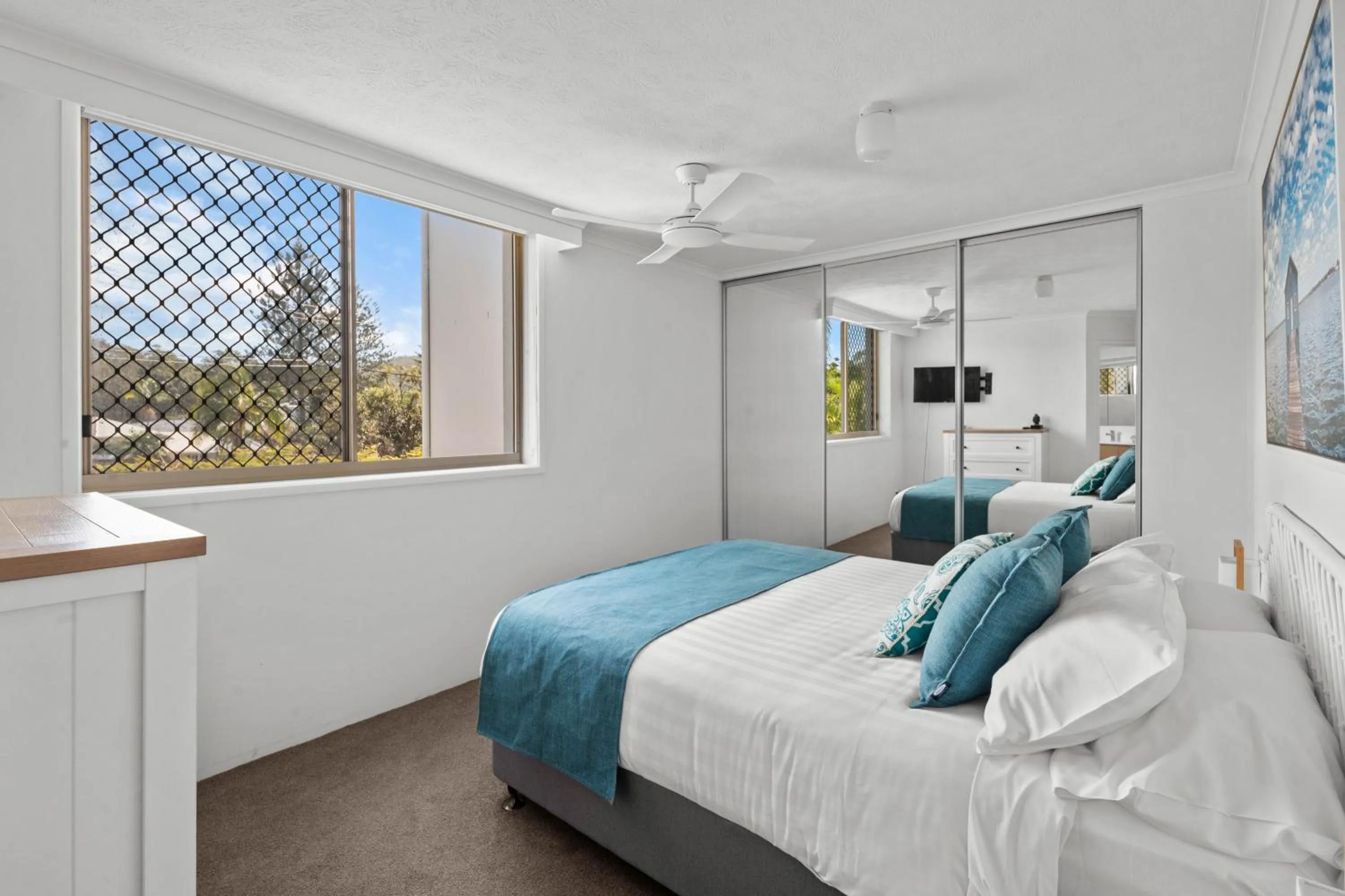 Bed in Sandcastles On Currumbin Beachfront, Gold Coast