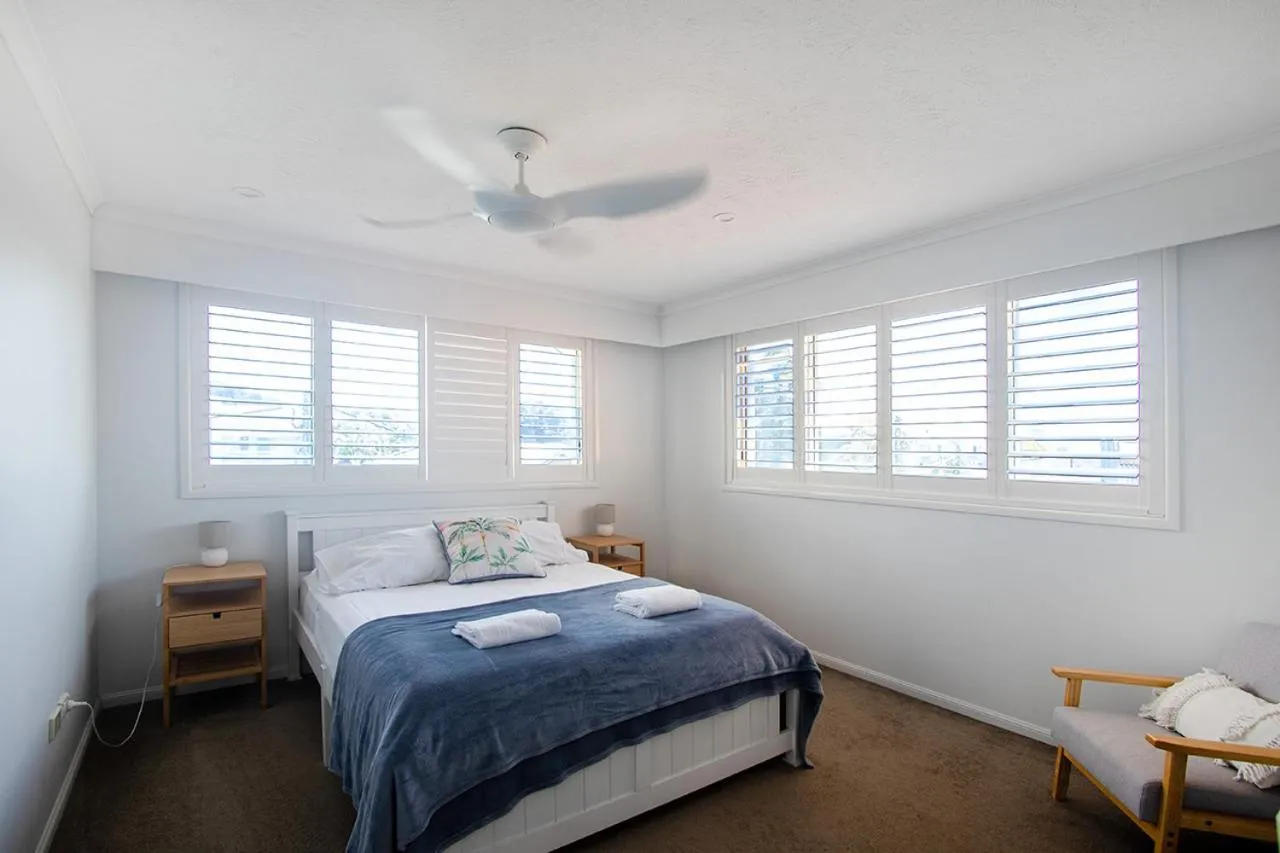 Bedroom, Bed in Sandcastles On Currumbin Beachfront, Gold Coast