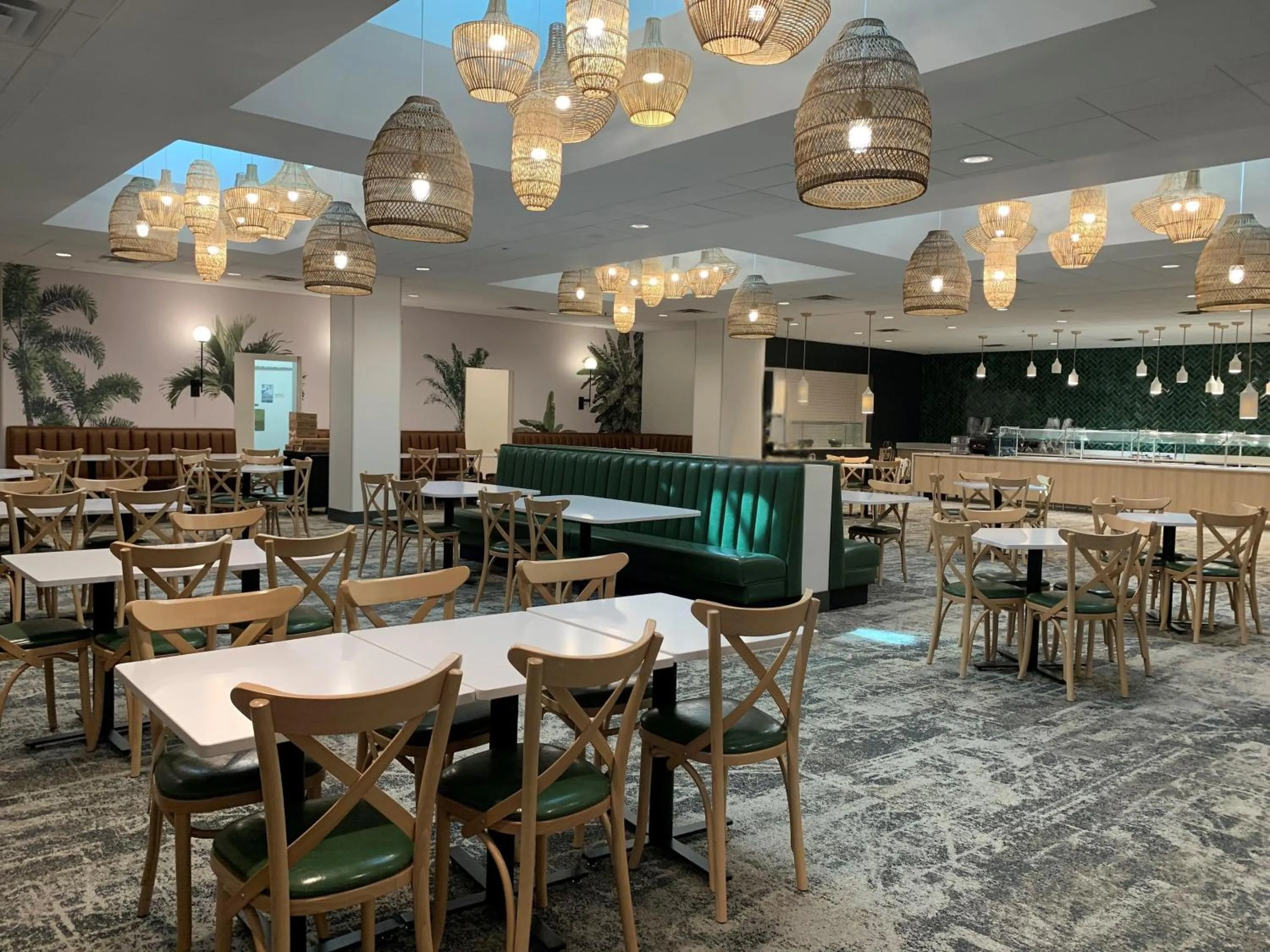 Restaurant/places to eat in DoubleTree by Hilton at the Entrance to Universal Orlando