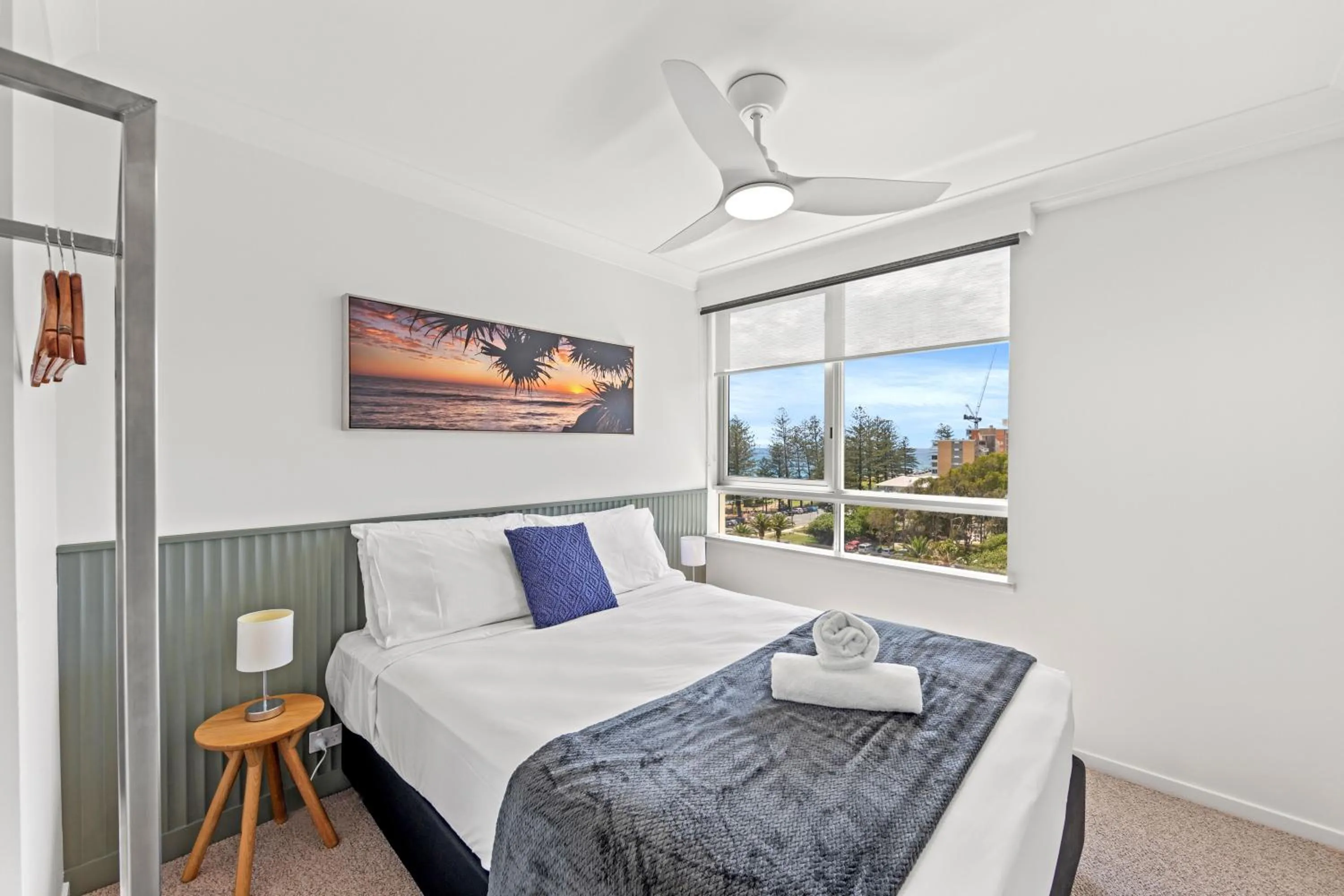 Bedroom, Bed in Burleigh Beach Tower