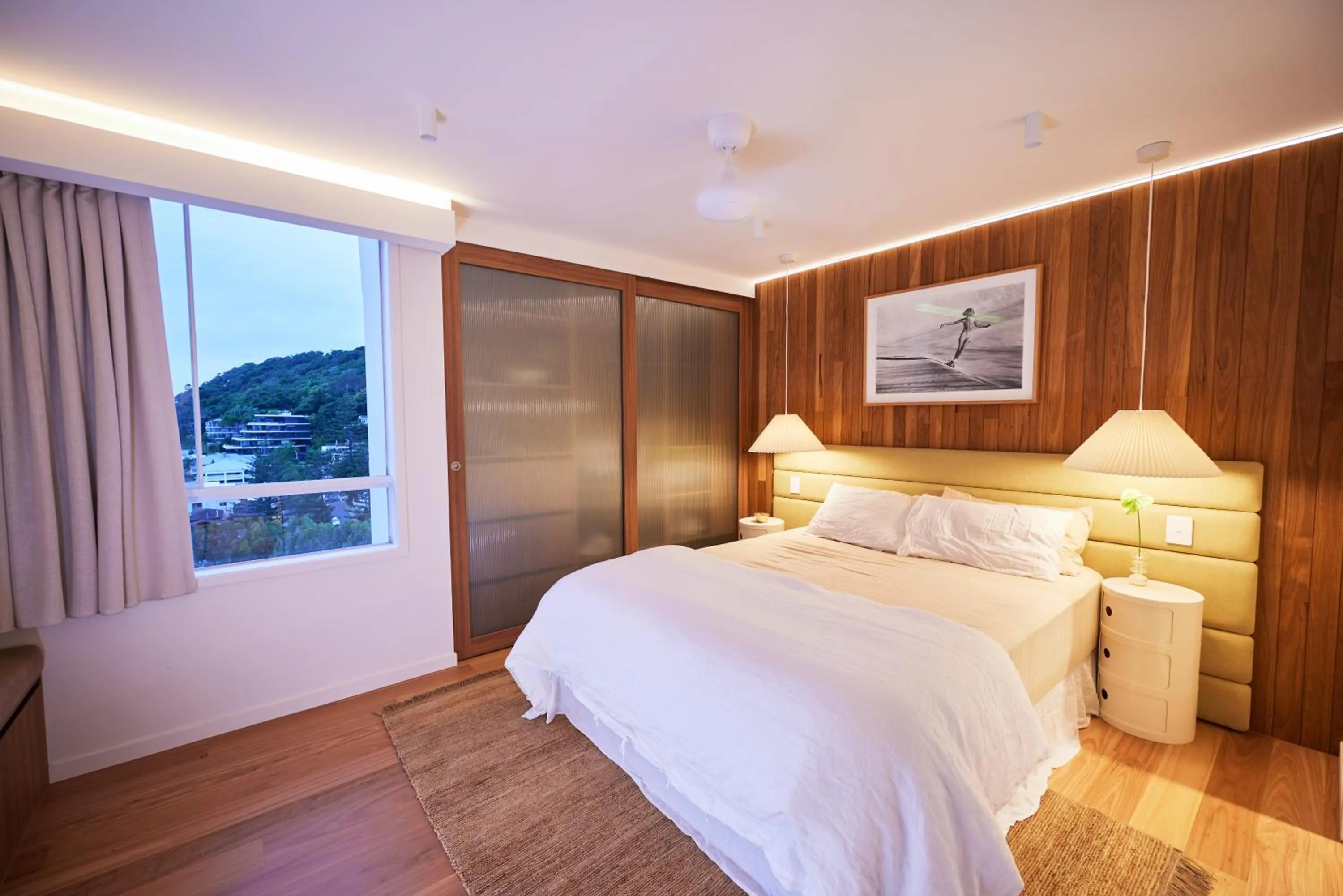 Bedroom, Bed in Burleigh Beach Tower