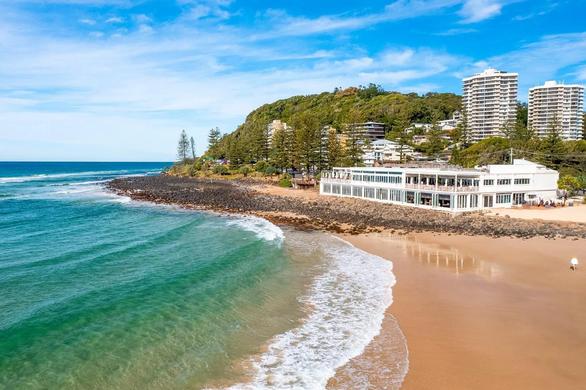 Beach in Burleigh Beach Tower