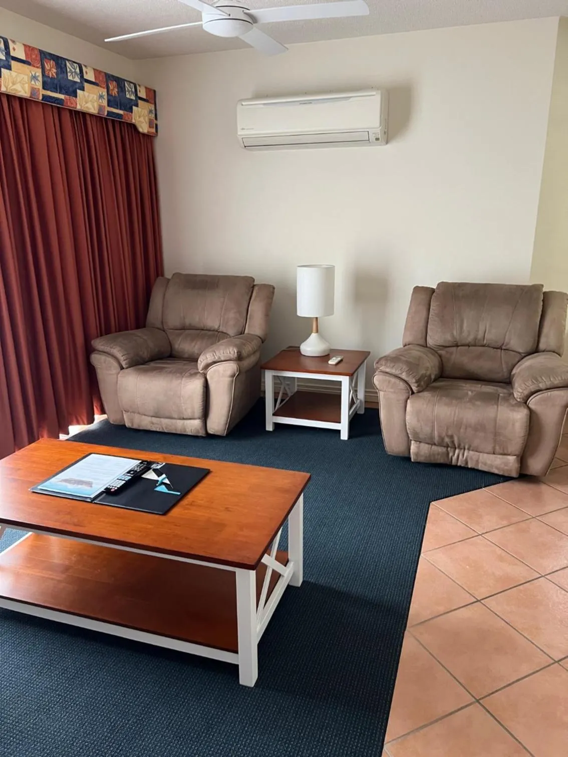 Living room in White Crest Apartments