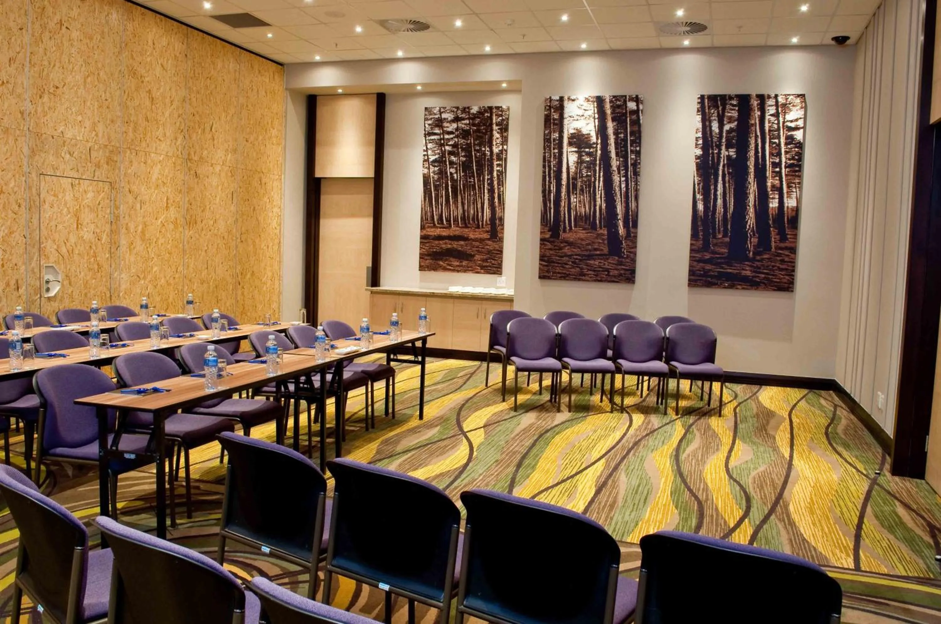 Meeting/conference room in Peermont Metcourt at Umfolozi, Empangeni