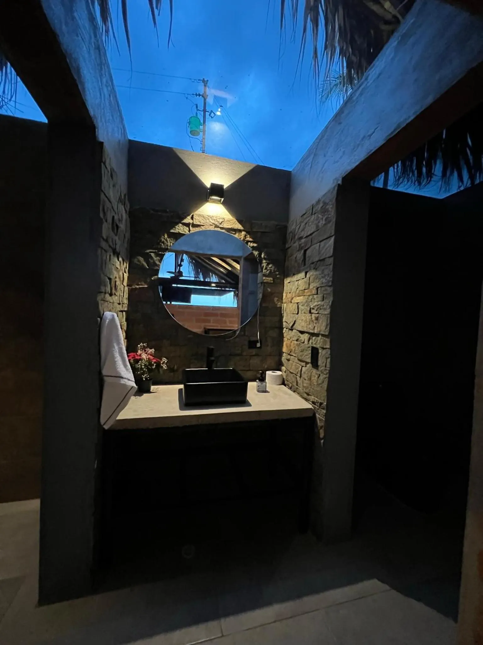 Shower in La Manola Finca Hotel