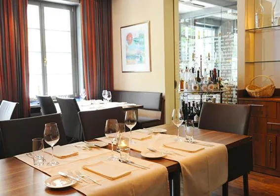 Restaurant/places to eat in Hotel Restaurant zum goldenen Kopf