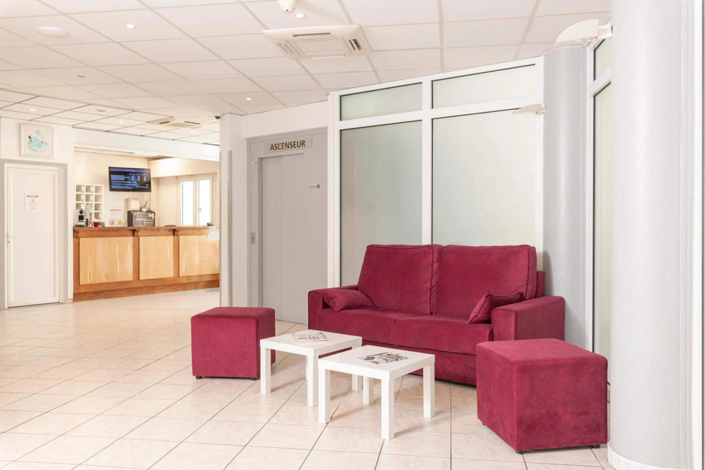 Lobby or reception in CERISE Dax - Les Jardins du Lac
