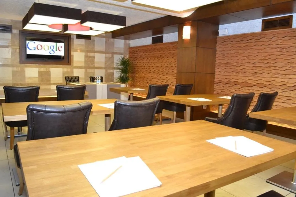 Banquet/Function facilities in Riviera Hotel