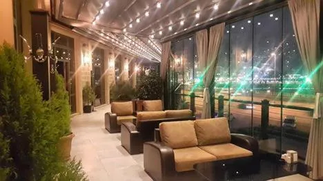 Seating area in Riviera Hotel