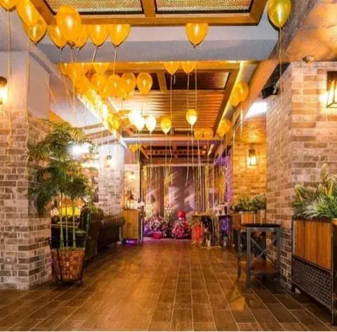 Restaurant/places to eat in Riviera Hotel Restaurant/places to eat in Riviera Hotel