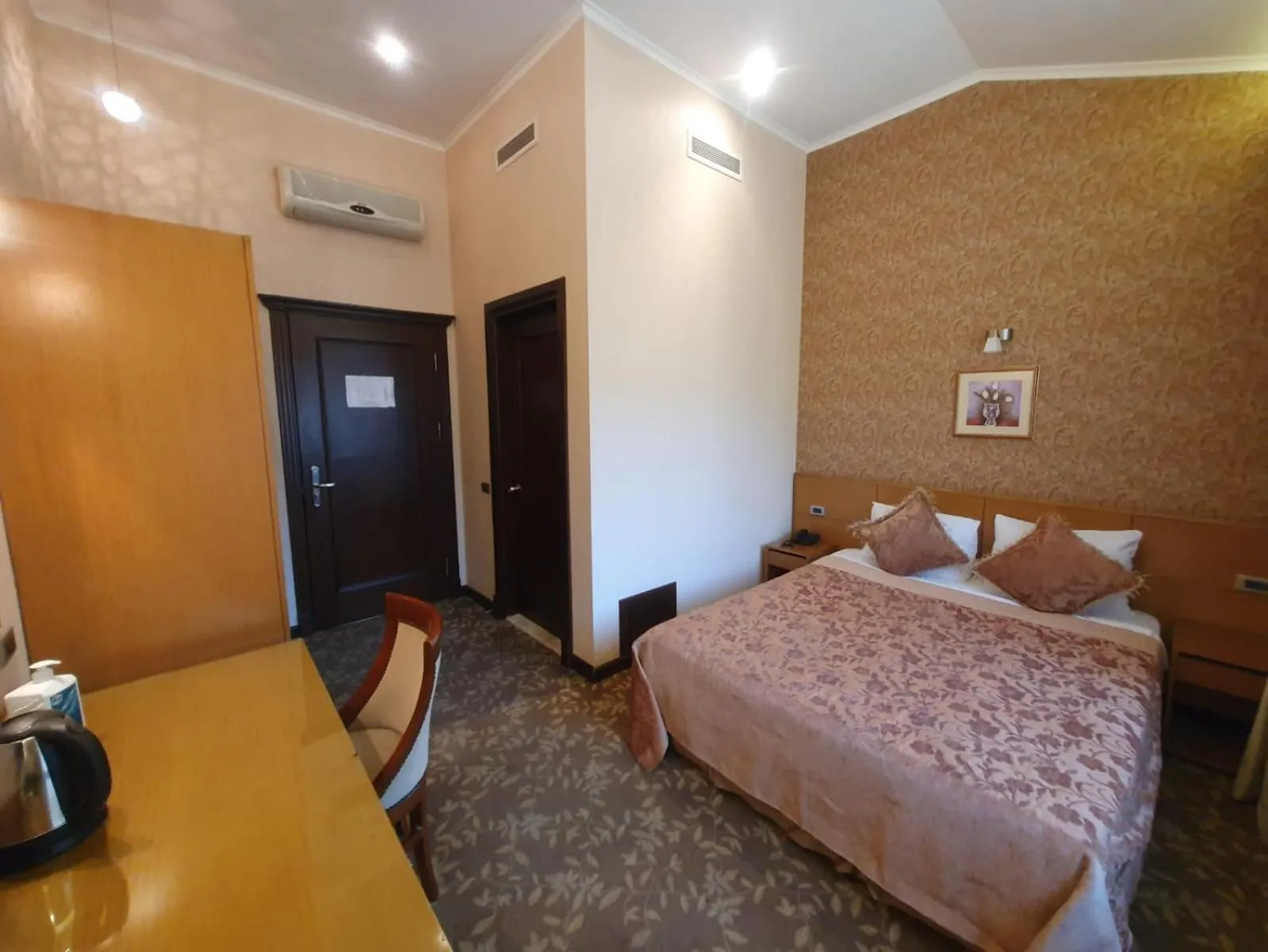 Bed in Riviera Hotel