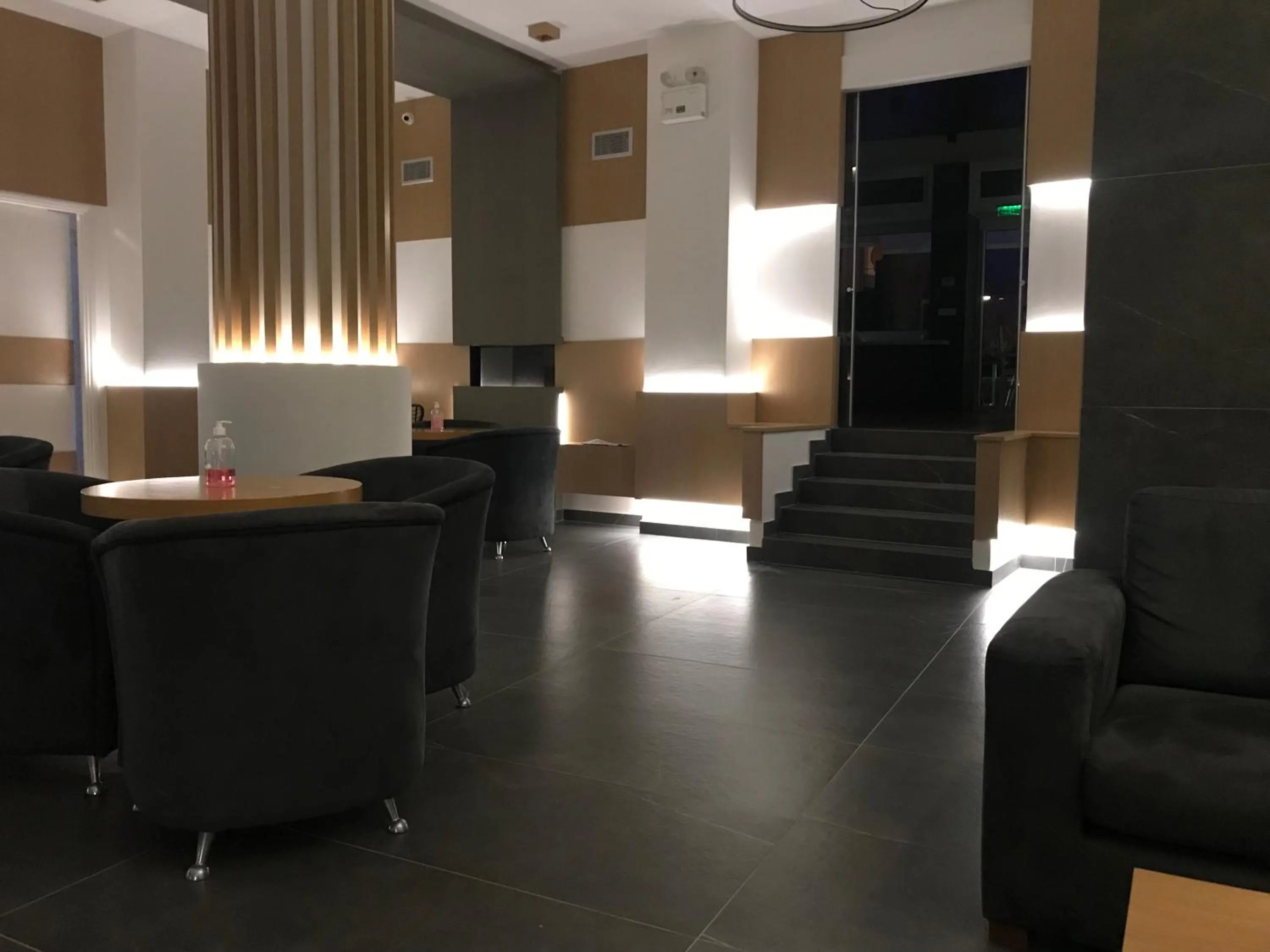 Lounge or bar in Plaza Hotel