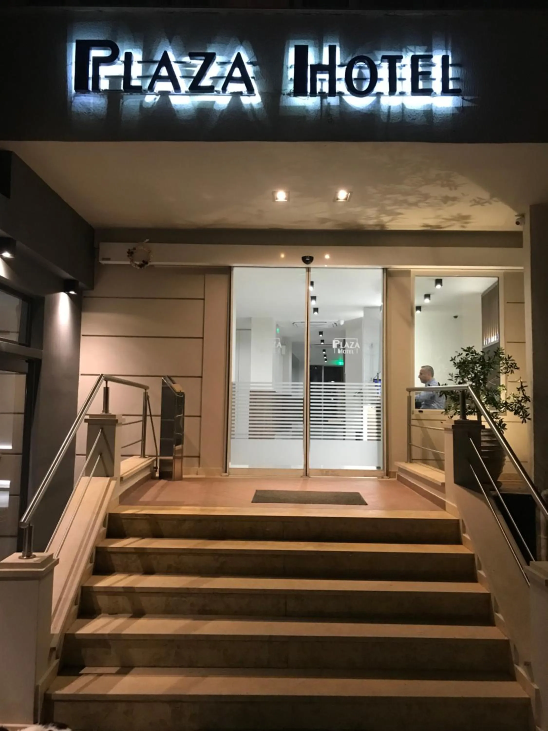Facade/entrance in Plaza Hotel
