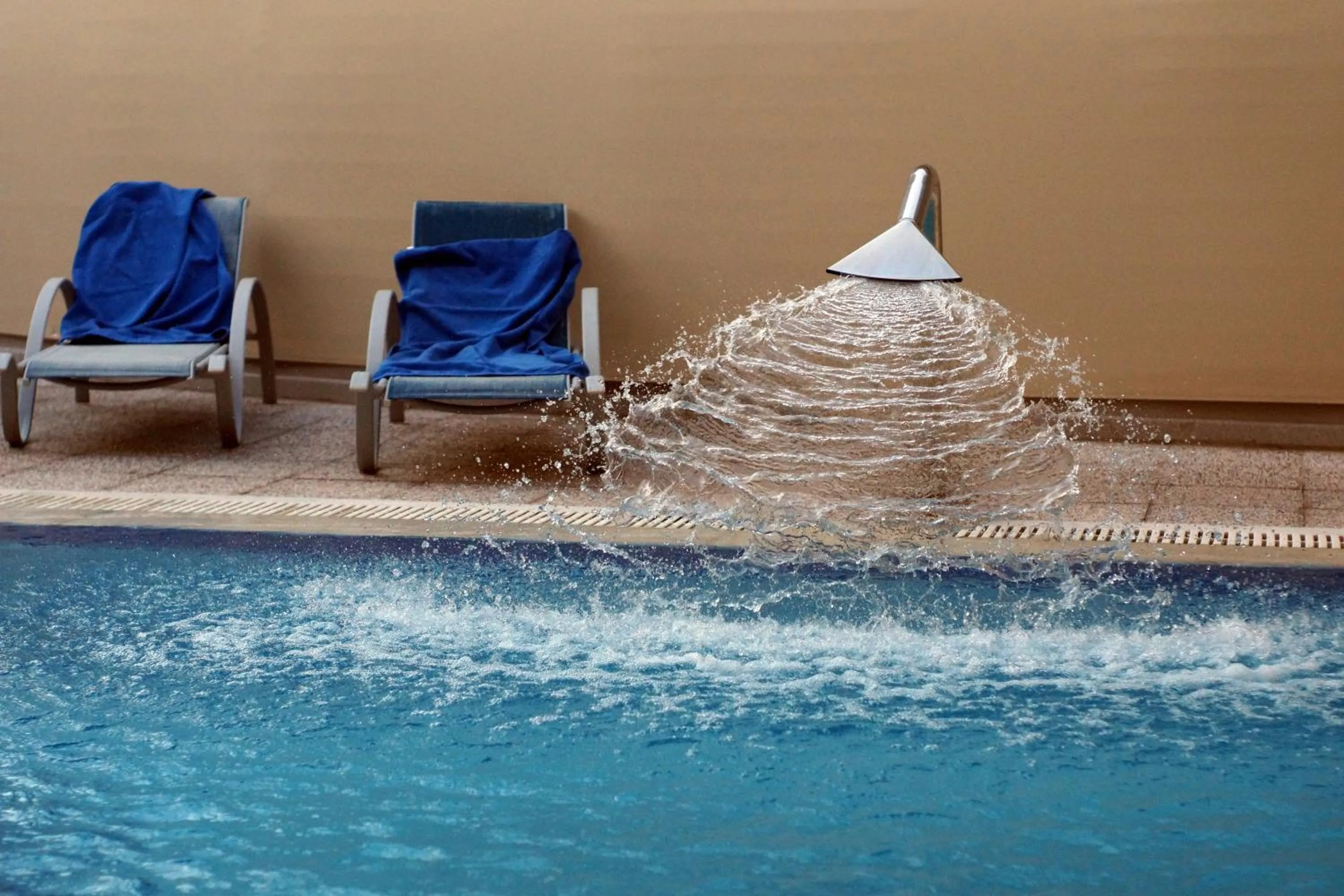 Swimming pool in Plaza Hotel