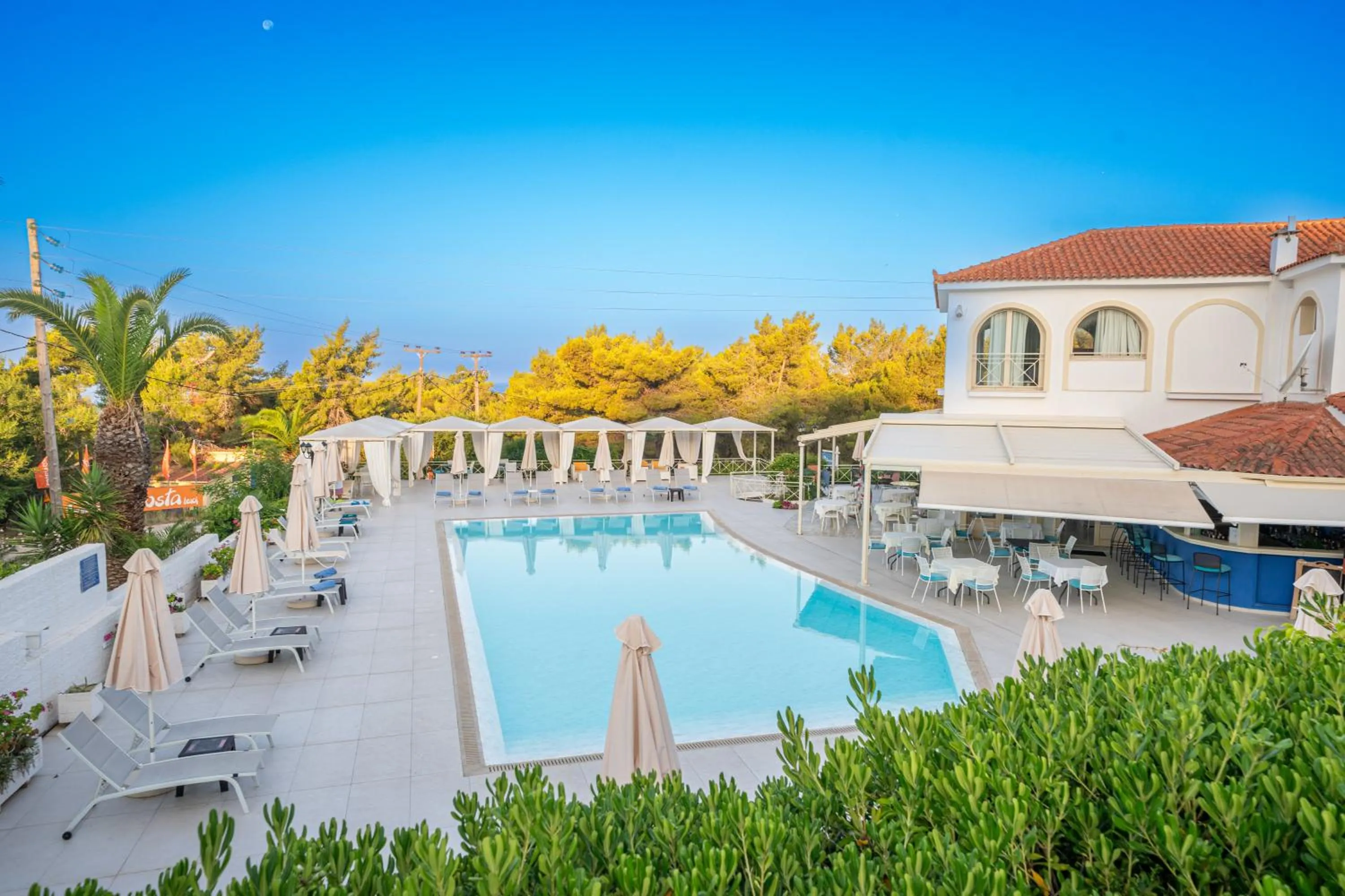 Swimming pool in Princess Hotel