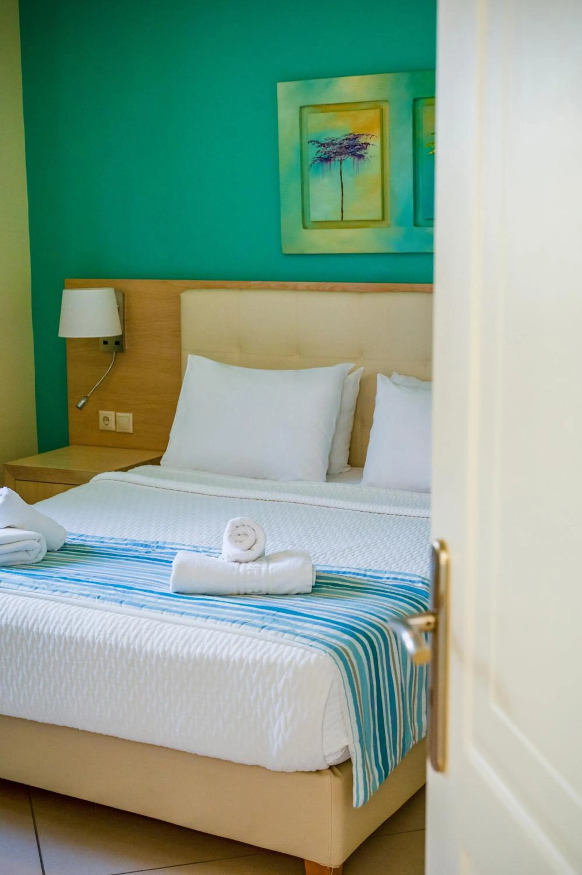 Bedroom, Bed in Princess Hotel