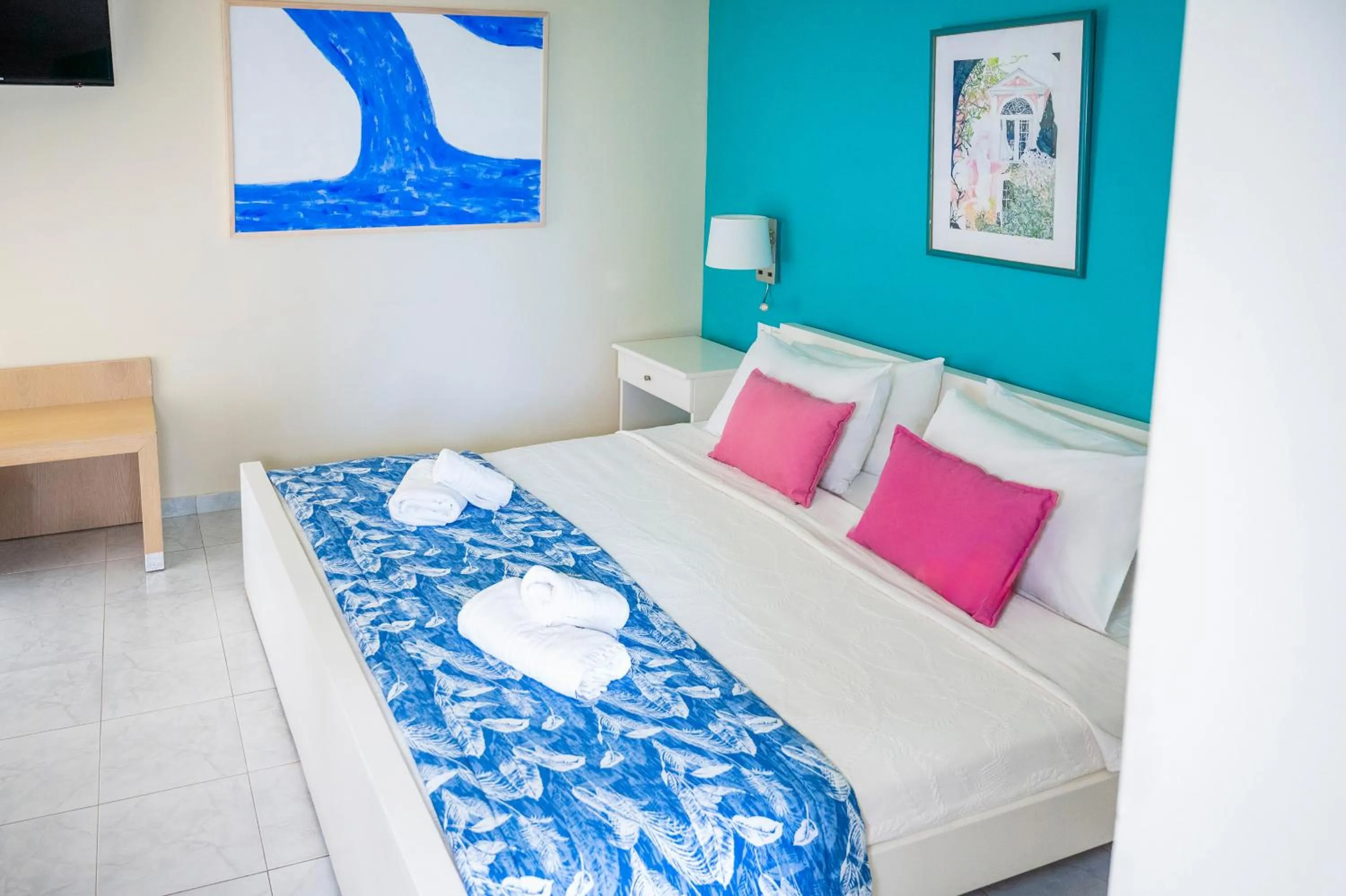 Bedroom, Bed in Princess Hotel