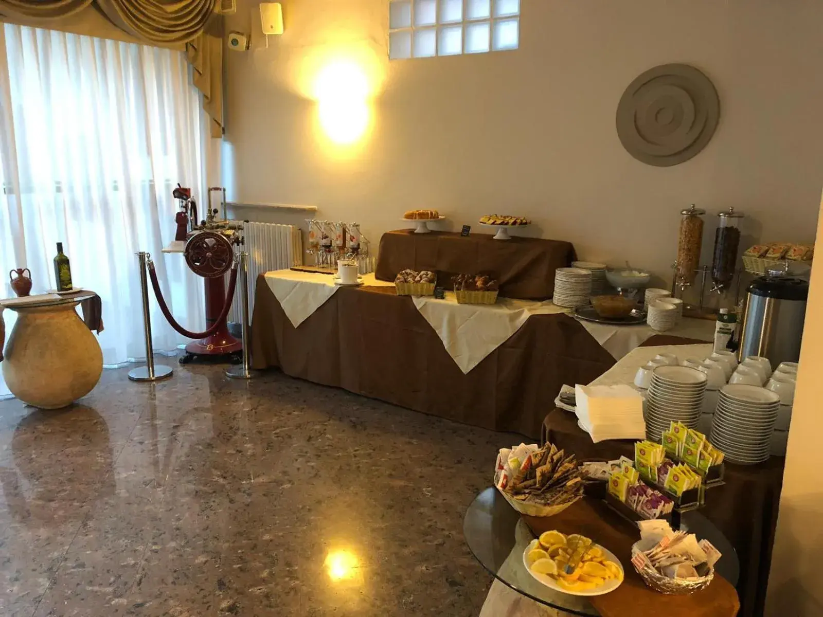 Food in Hotel Garden Food in Hotel Garden