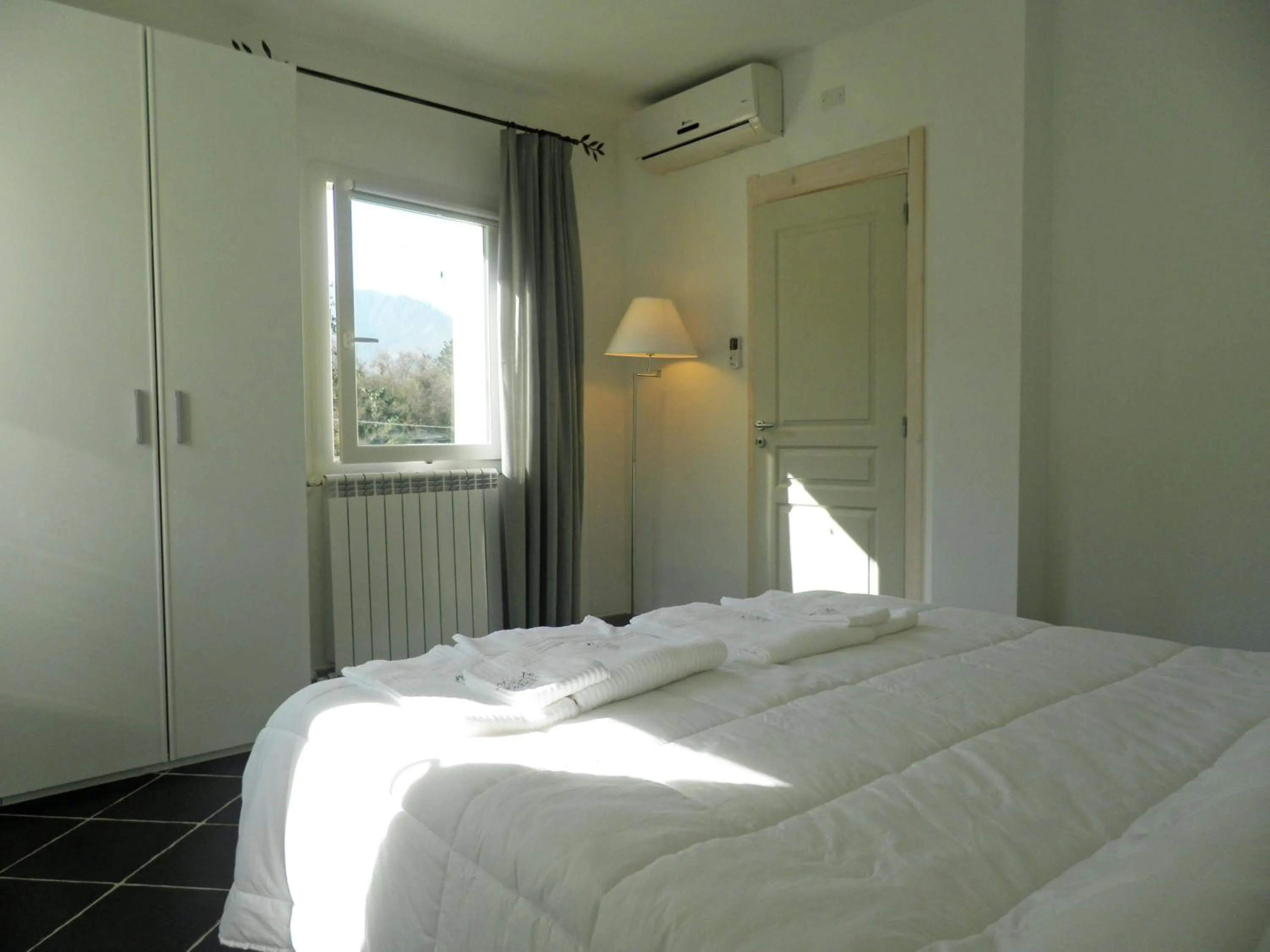 Bedroom in Costa Morroni