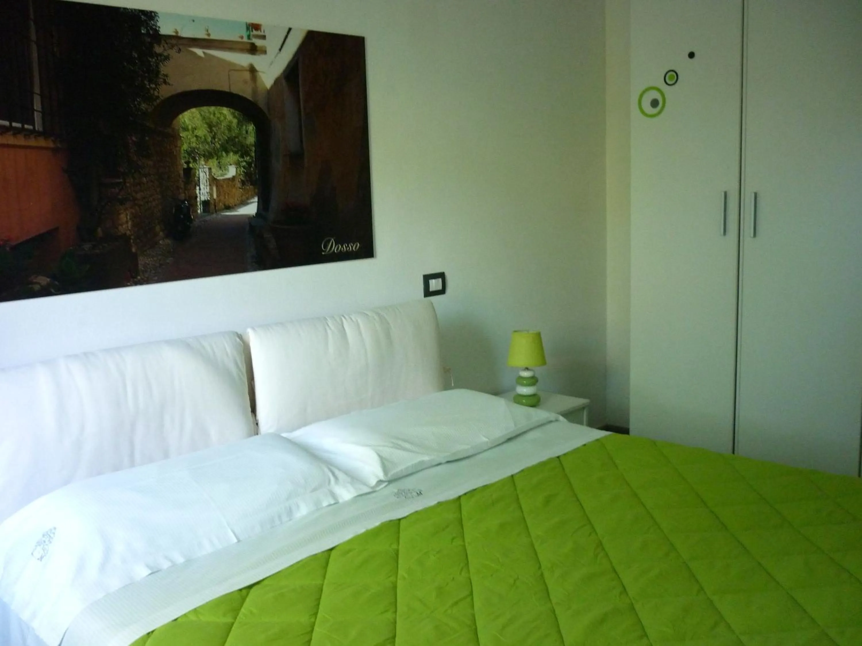 Photo of the whole room in Costa Morroni