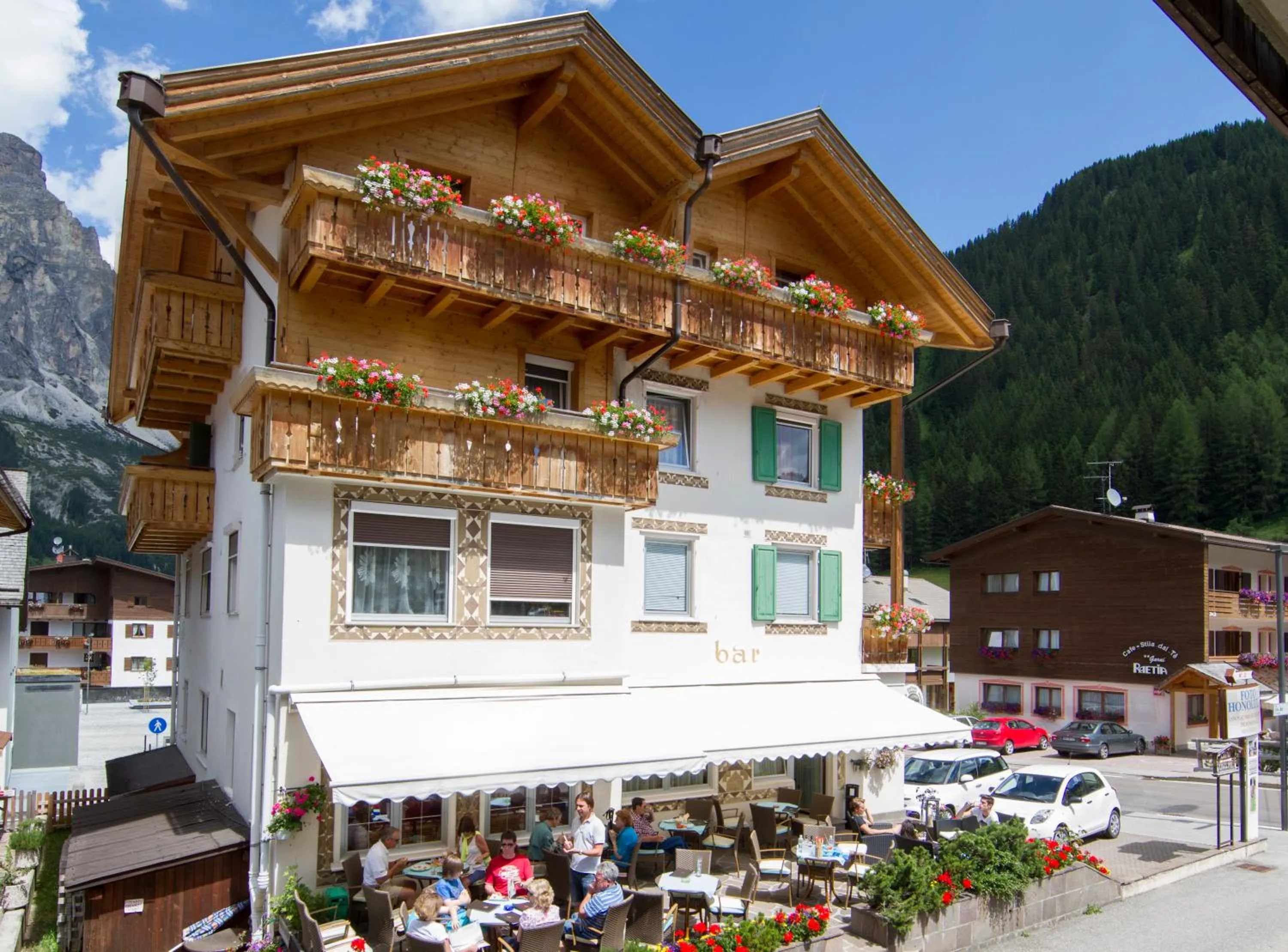 Property building in Chalet Madrisa