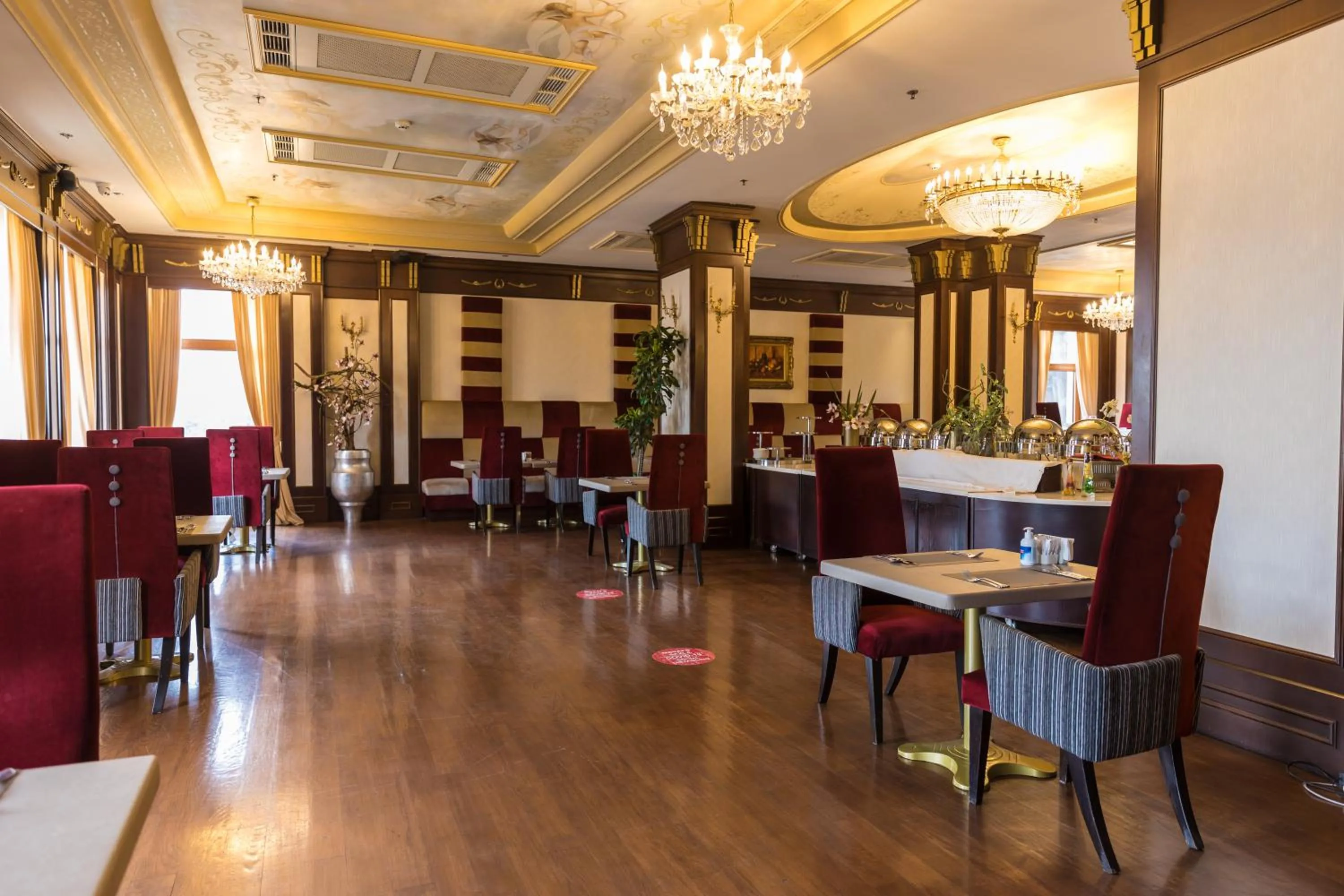 Restaurant/places to eat in Excelsior Hotel & Spa Baku
