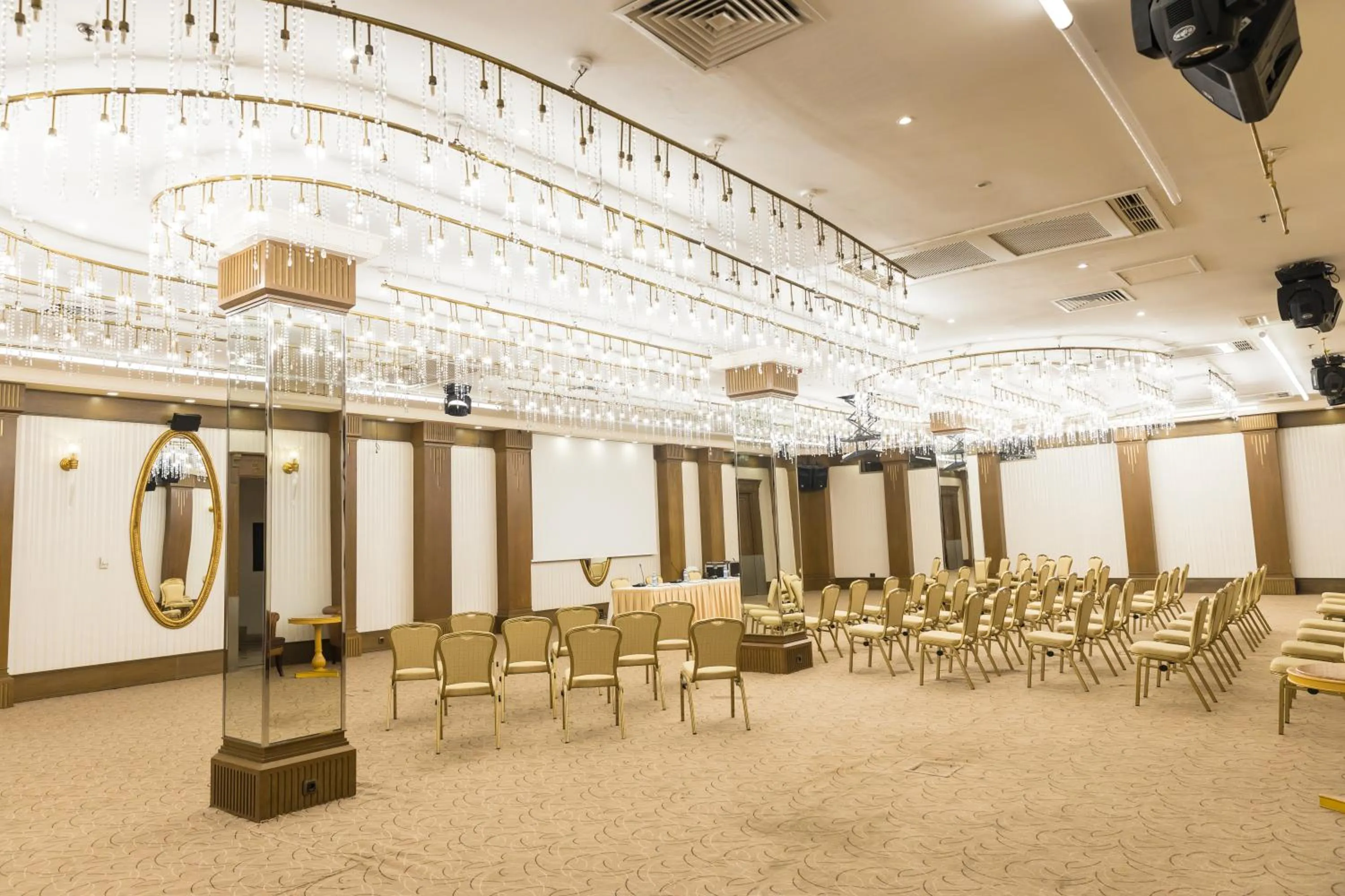 Business facilities in Excelsior Hotel & Spa Baku