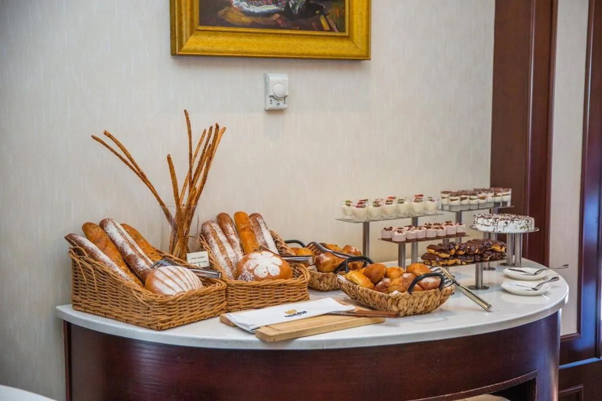 Food in Excelsior Hotel & Spa Baku
