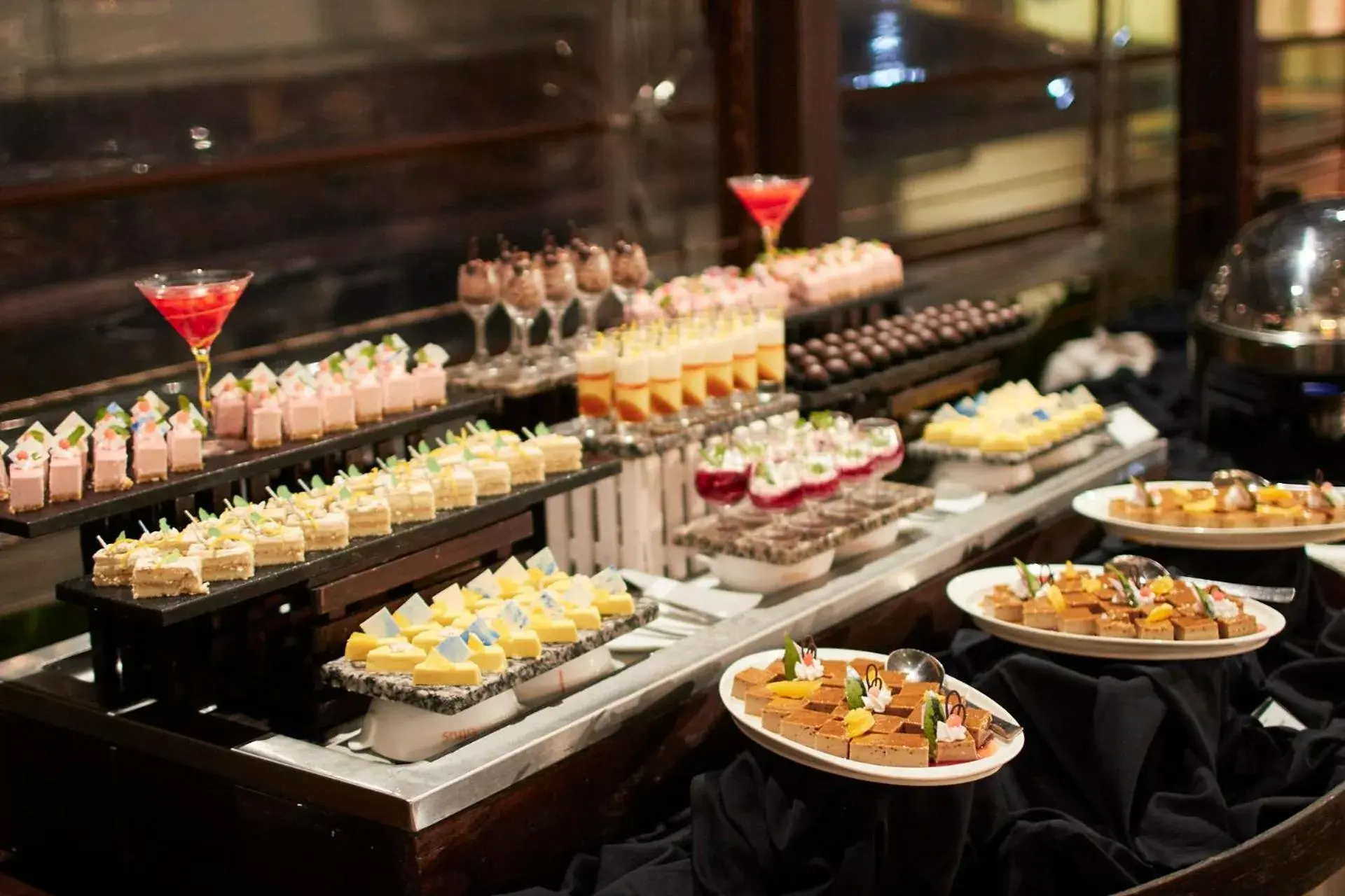 Food and drinks in Citrus Hikkaduwa Food and drinks in Citrus Hikkaduwa