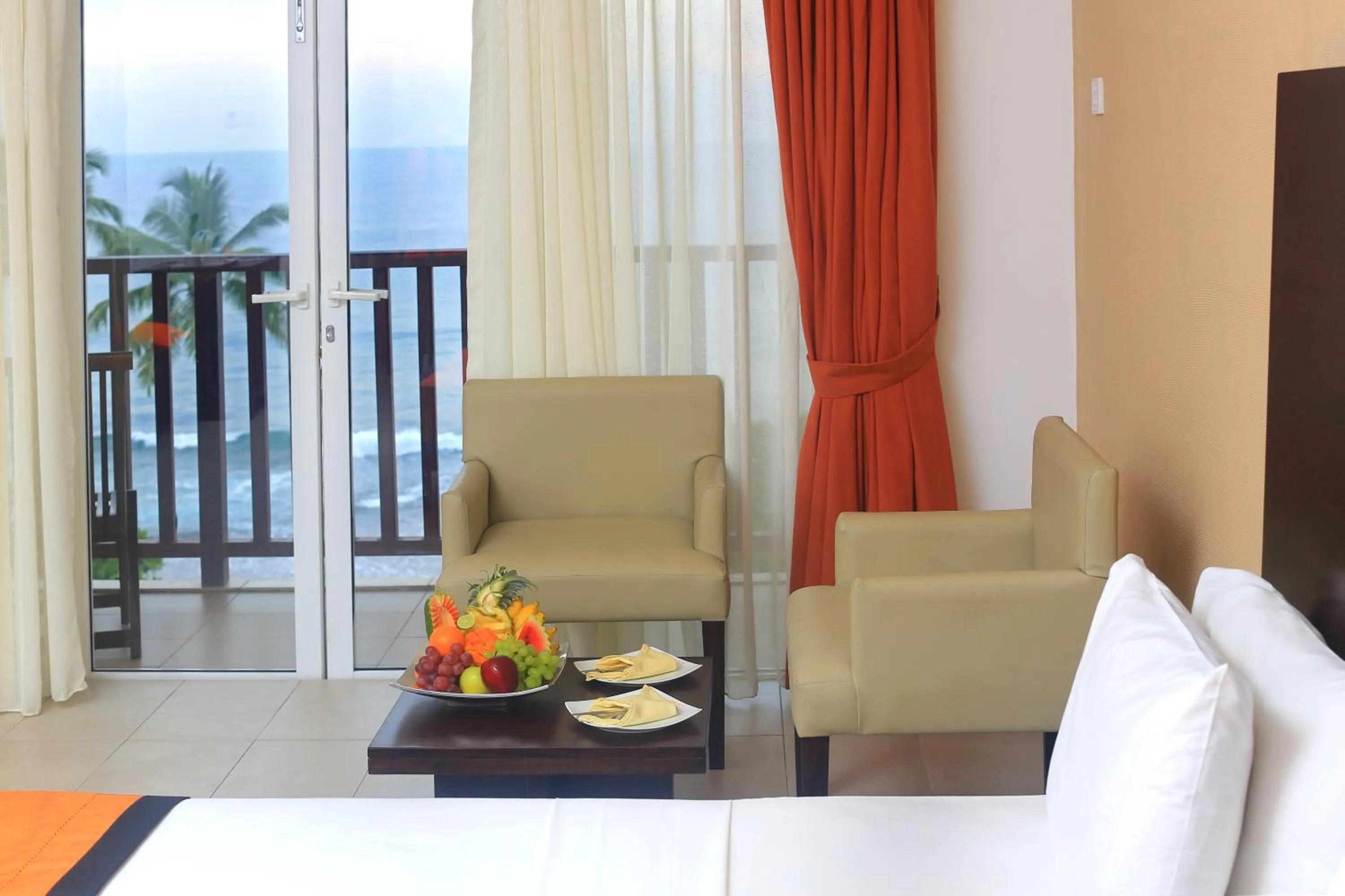 Decorative detail in Citrus Hikkaduwa