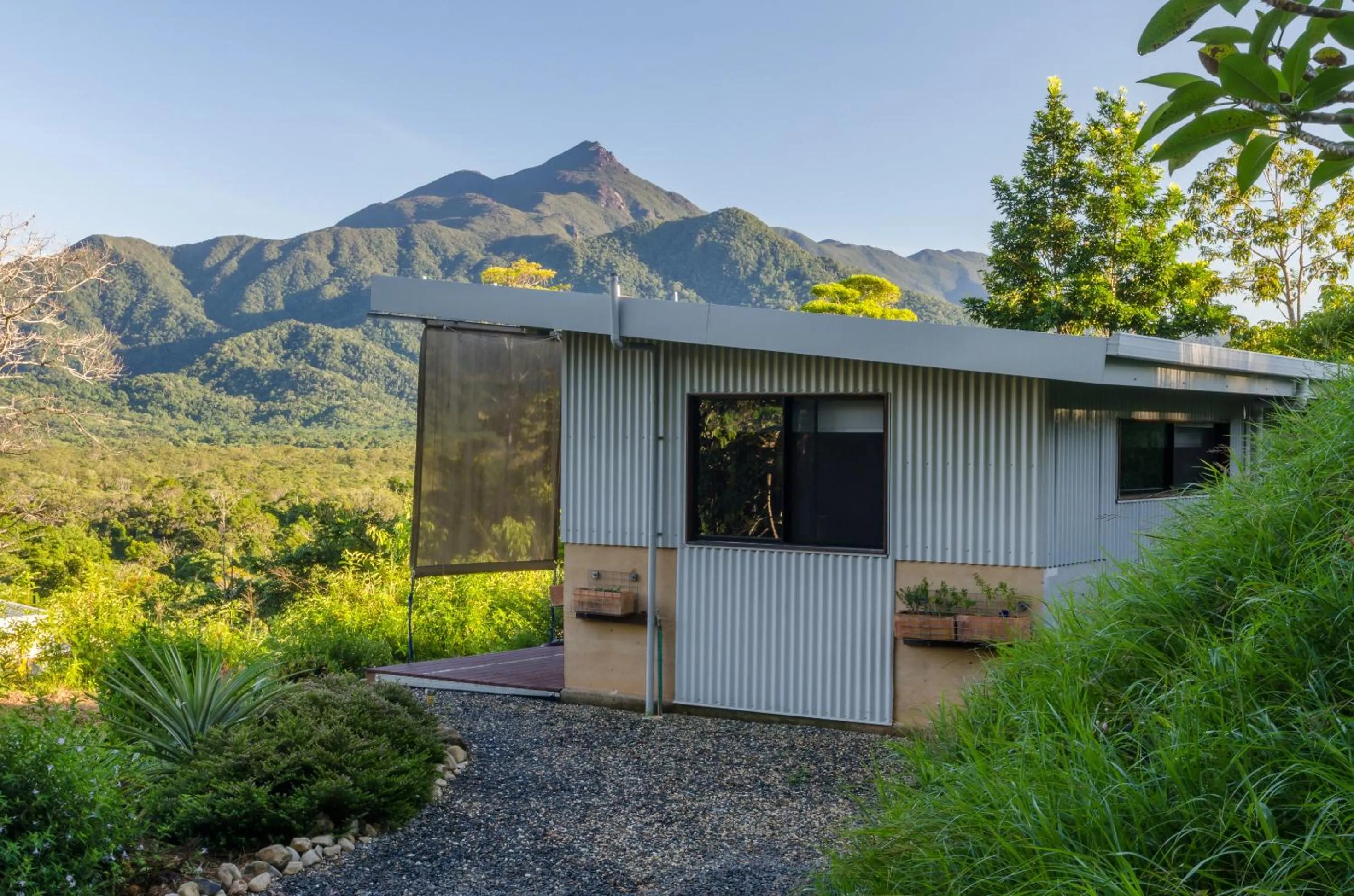 Mountain view in Wompoo Eco Retreat