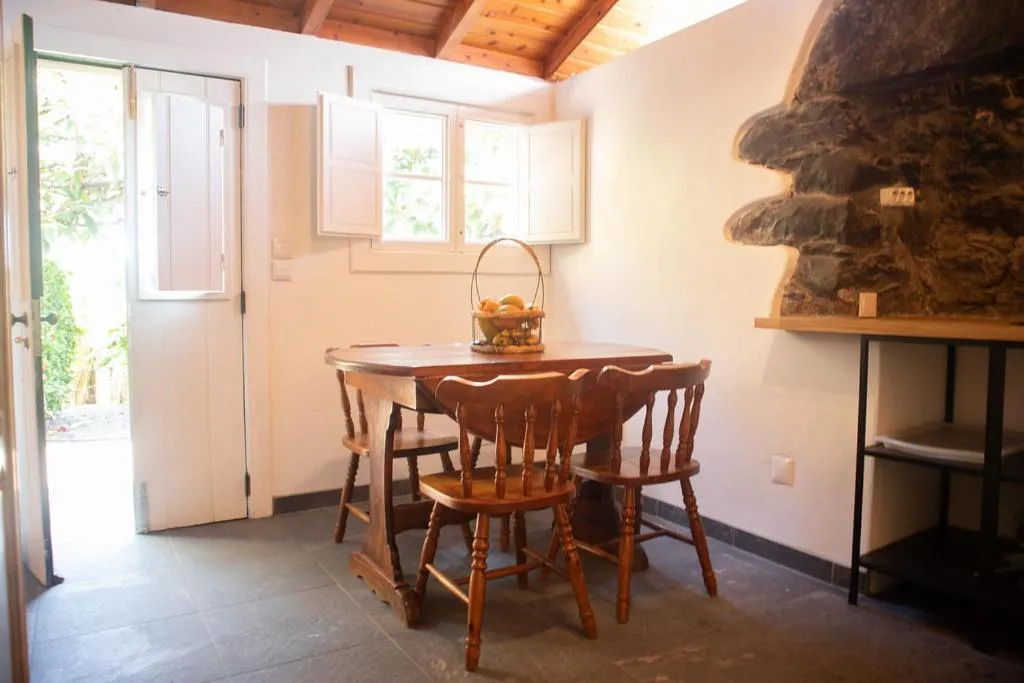 Kitchen or kitchenette in Faja dos Padres