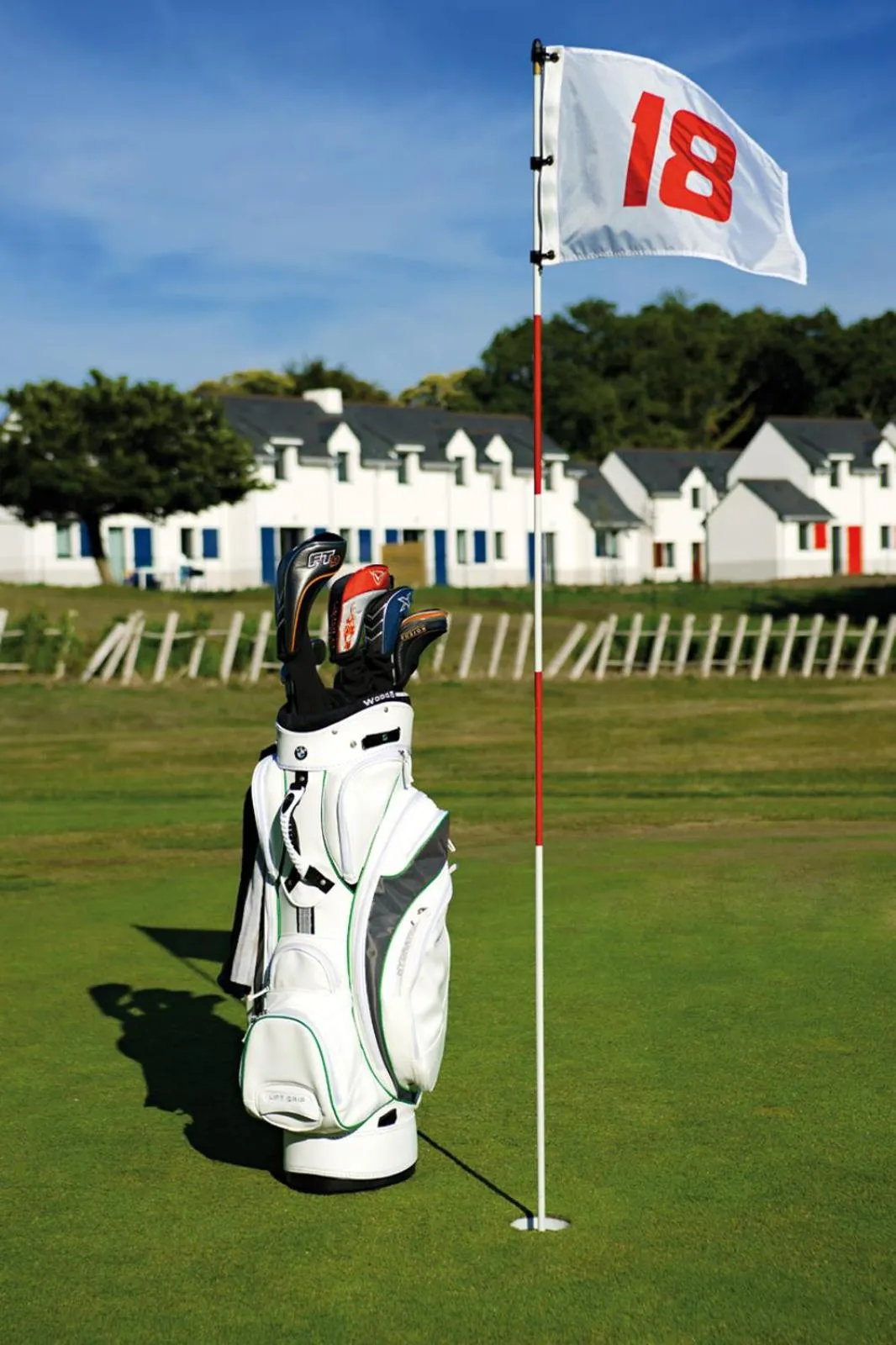 Golfcourse in Lagrange Vacances Domaine de Val Queven