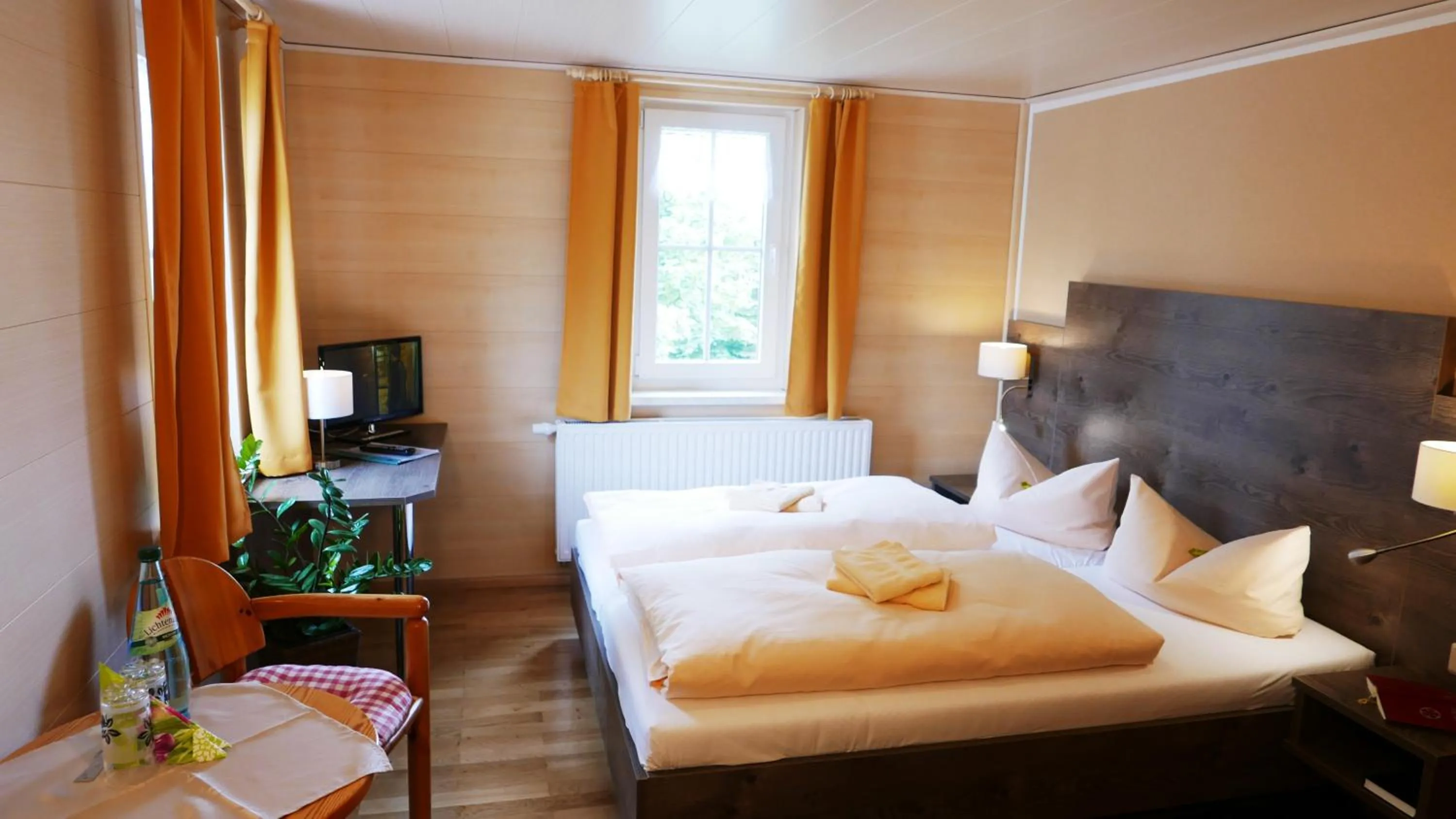 Photo of the whole room, Bed in Hotel Dachsbaude & Kammbaude