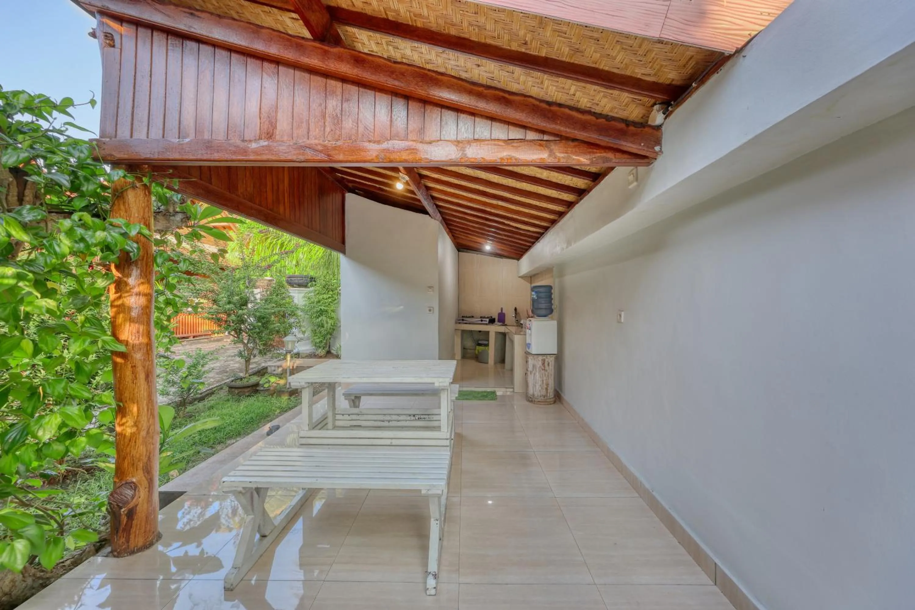 Kitchen or kitchenette in Asoka Bungalows