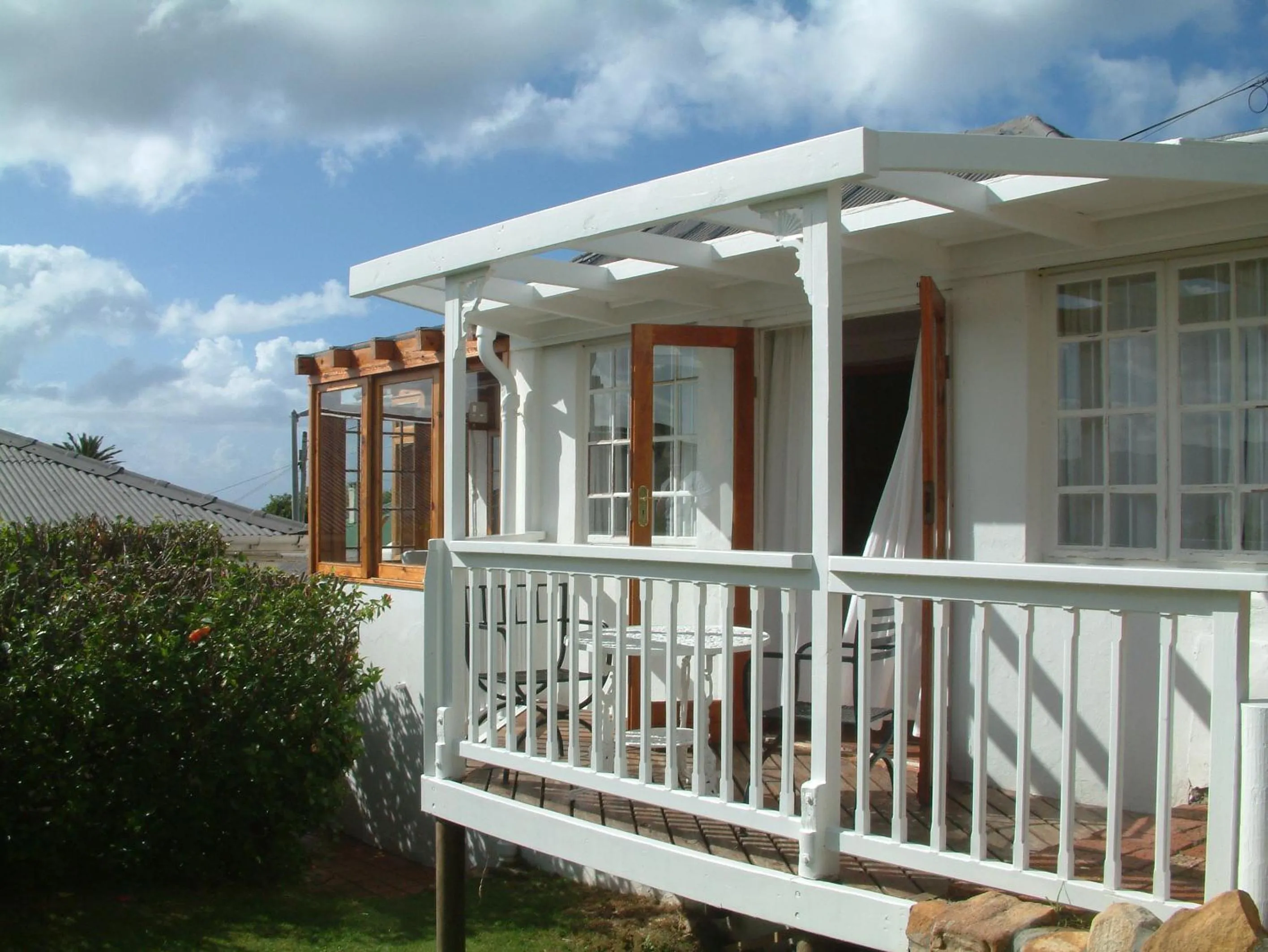 Facade/entrance in Bosky Dell on Boulders Beach