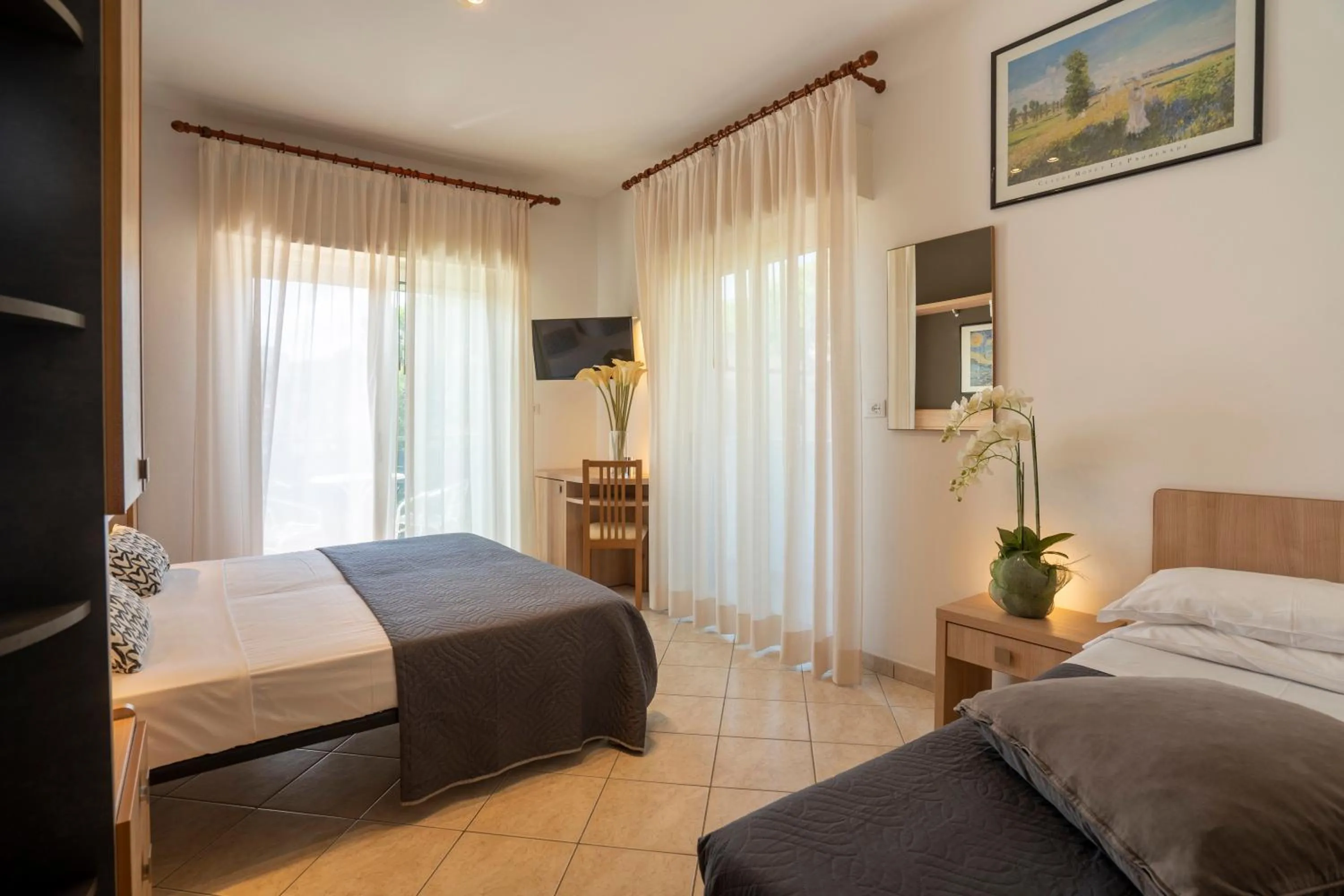 Bed in Hotel Mocambo Riccione CENTRALISSIMO AL MARE