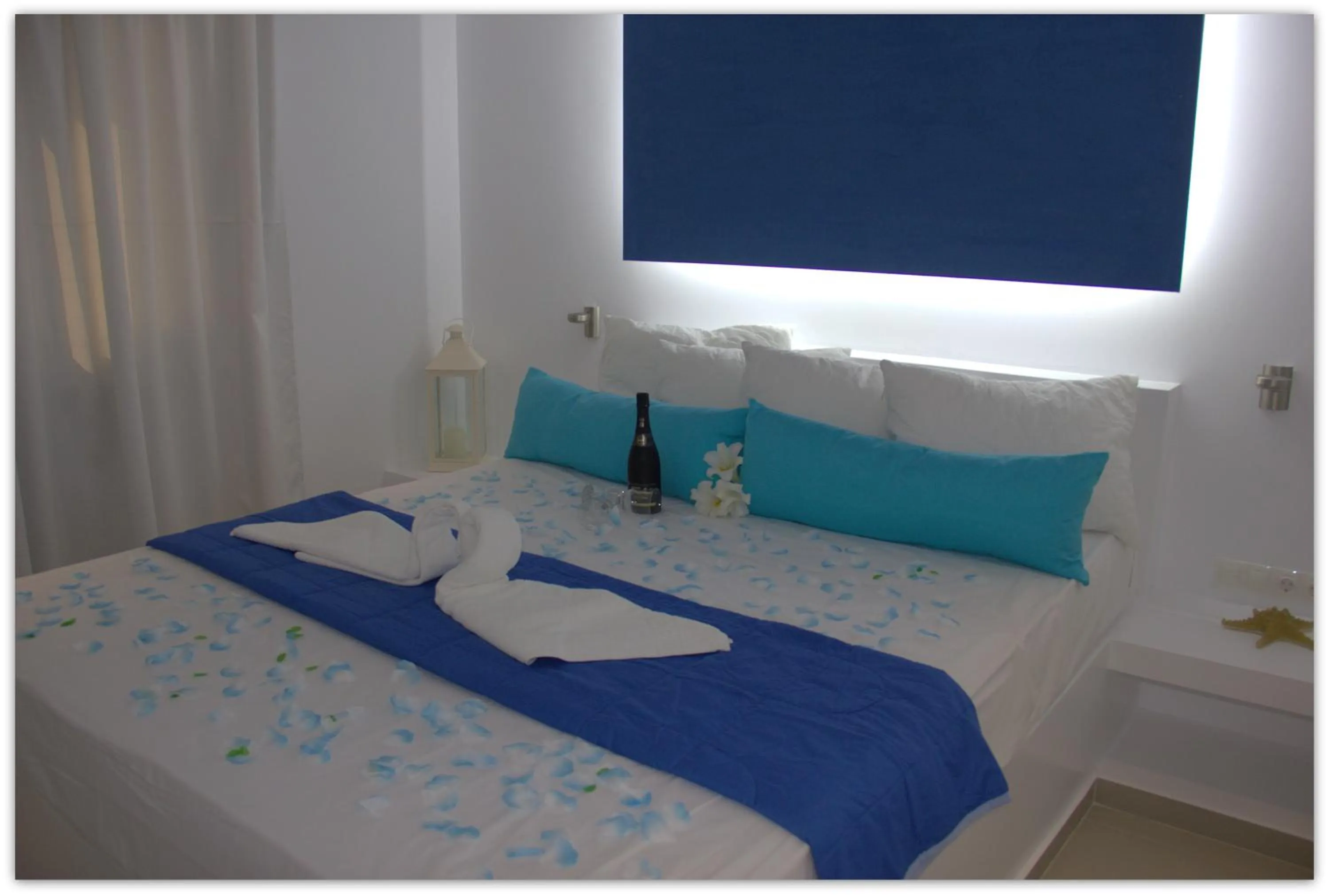 Bed in Argiris Studios