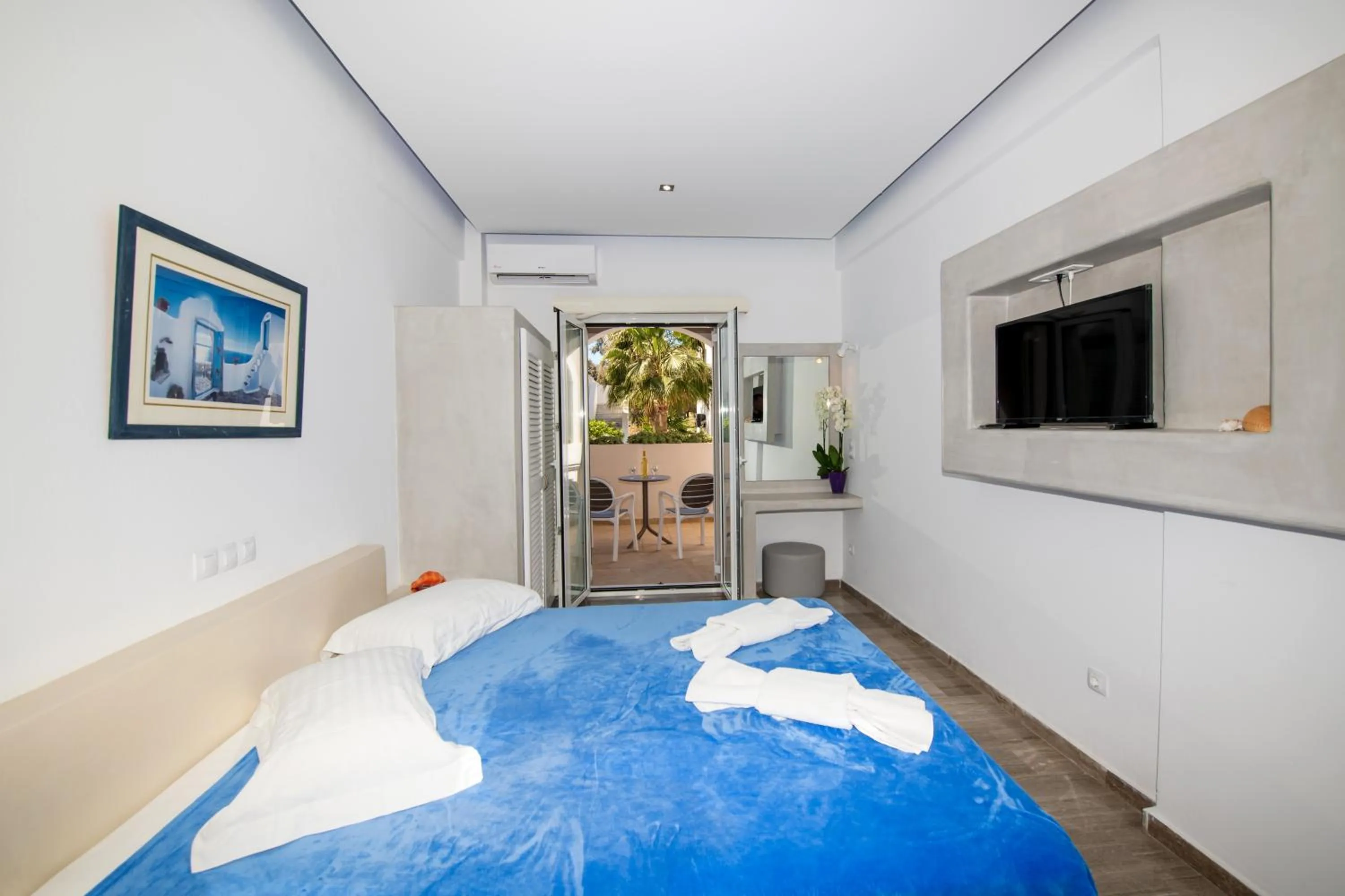 Bedroom, Bed in Argiris Studios