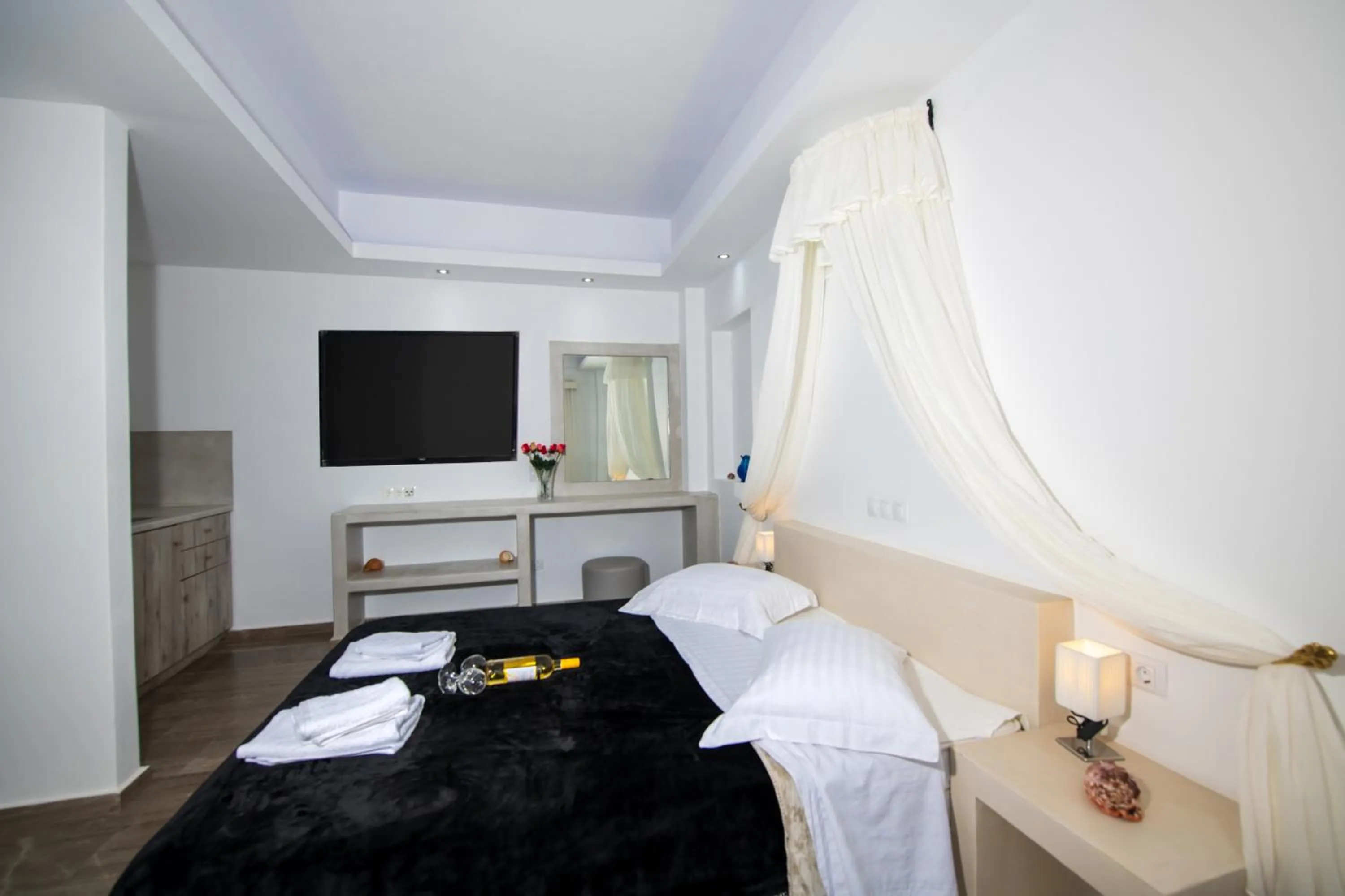 Bedroom, Bed in Argiris Studios