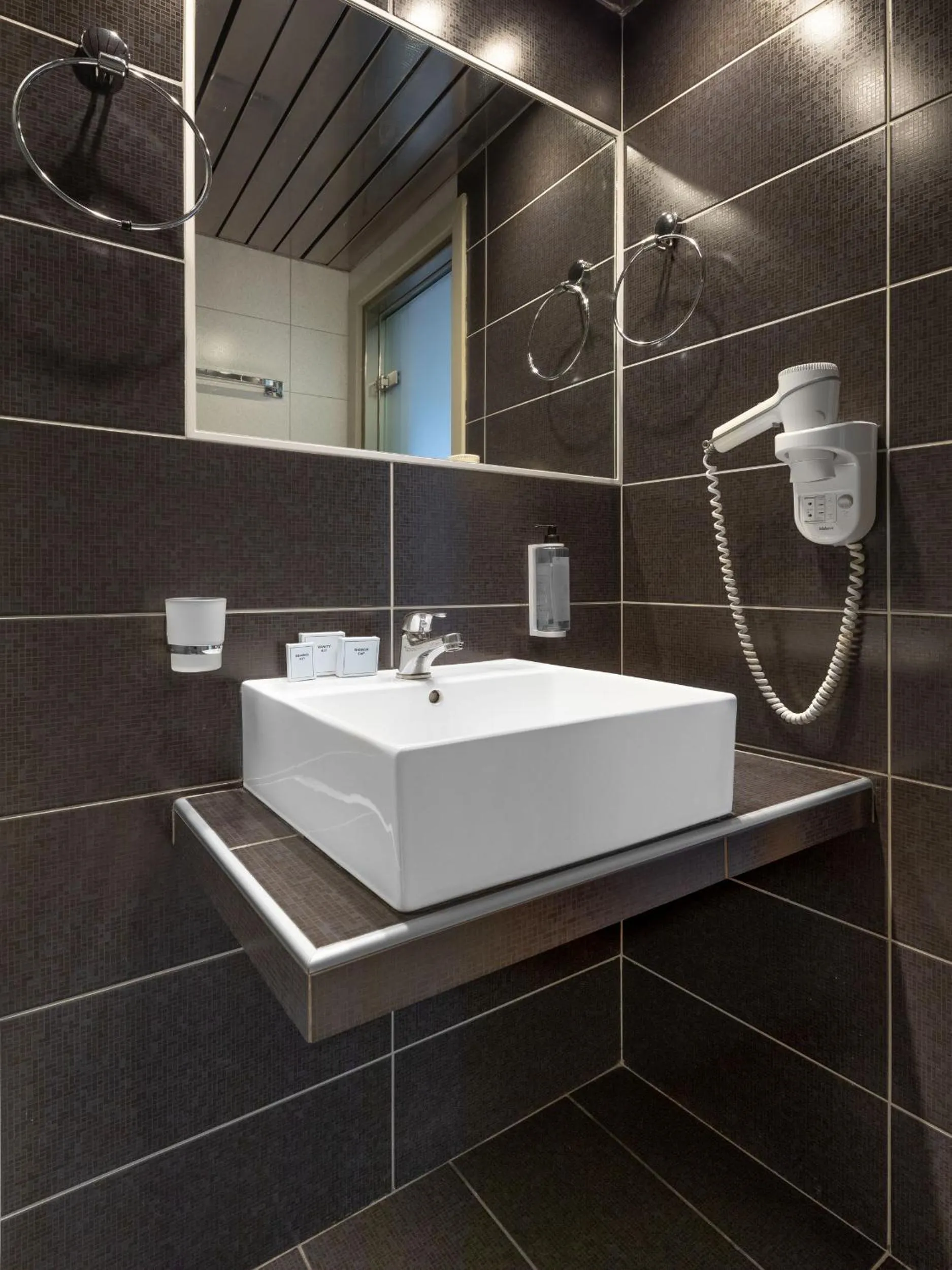 Bathroom in Hotel Nafpaktos