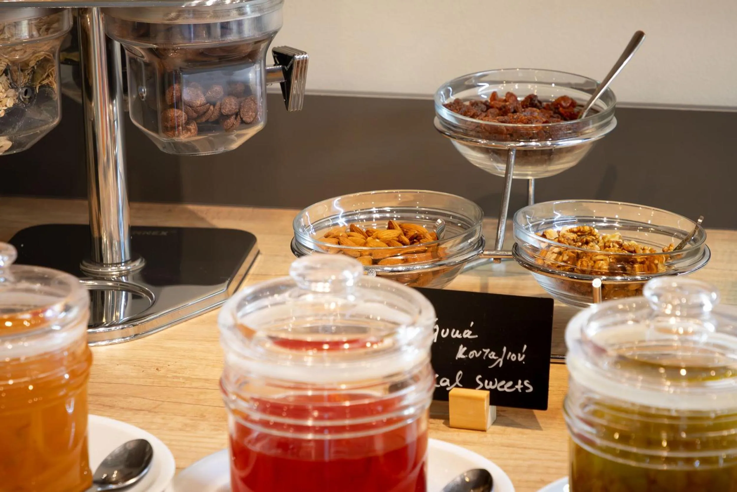 Buffet breakfast in Hotel Nafpaktos