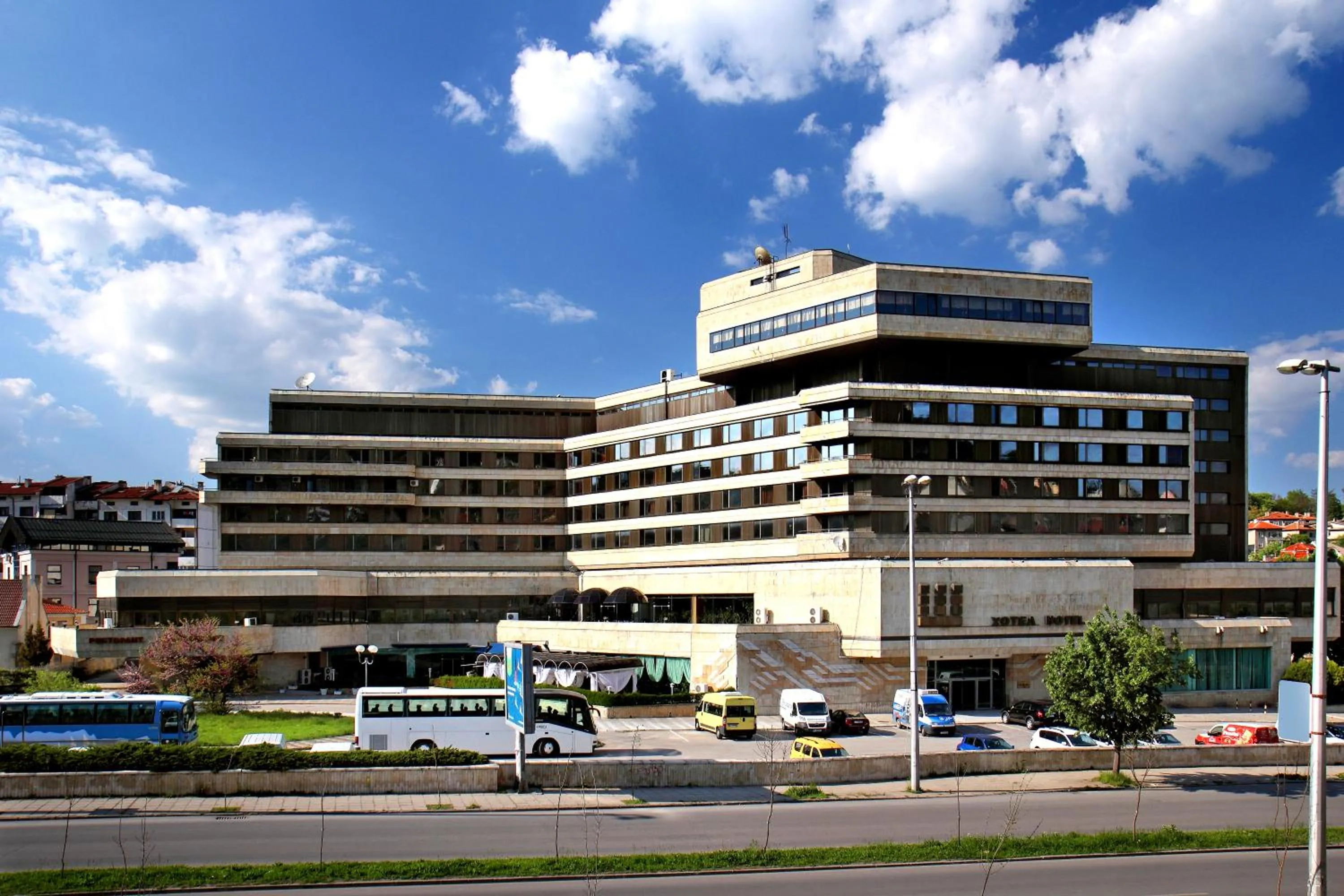 Facade/entrance in Grand Hotel Shumen