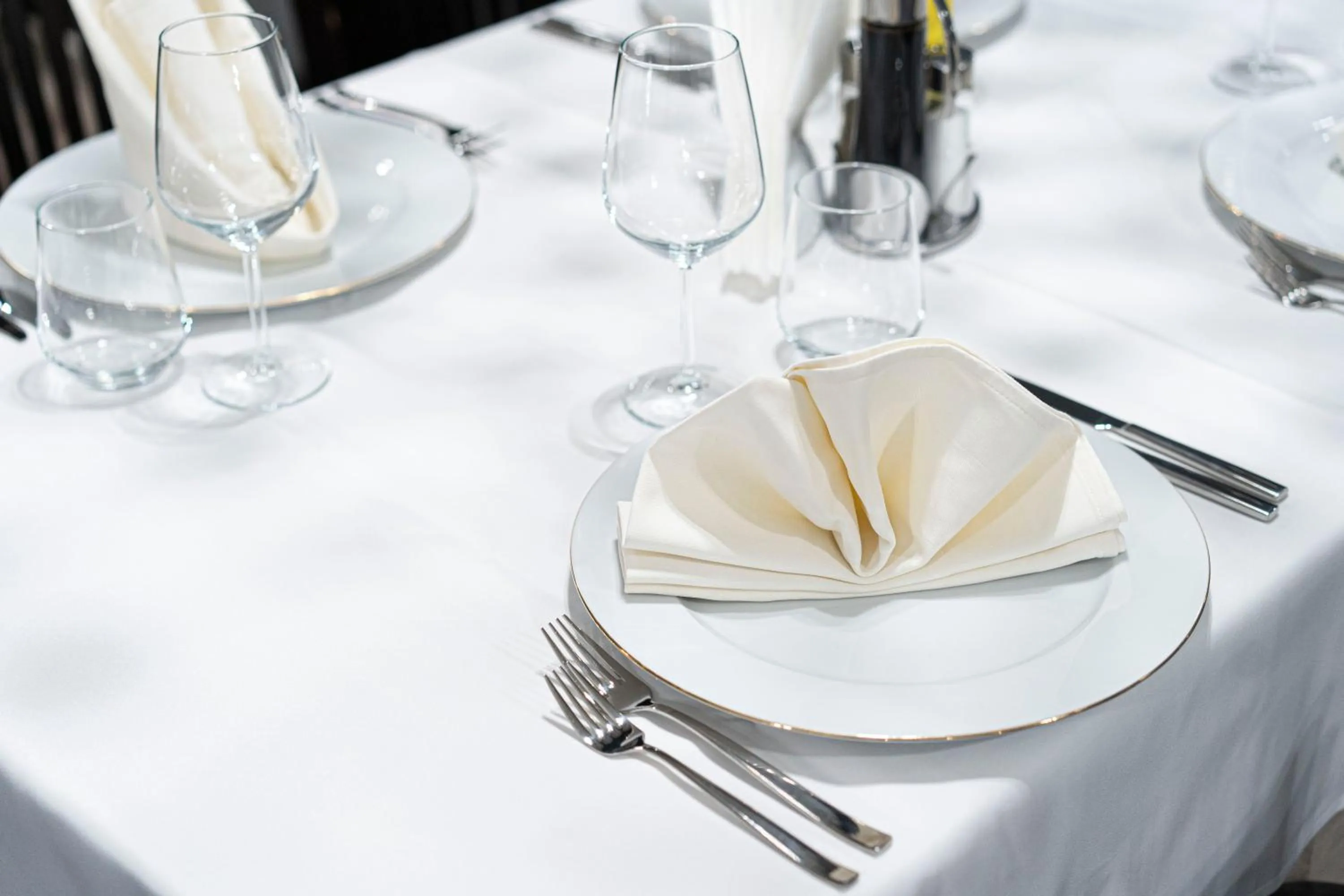 Restaurant/places to eat in Grand Hotel Shumen