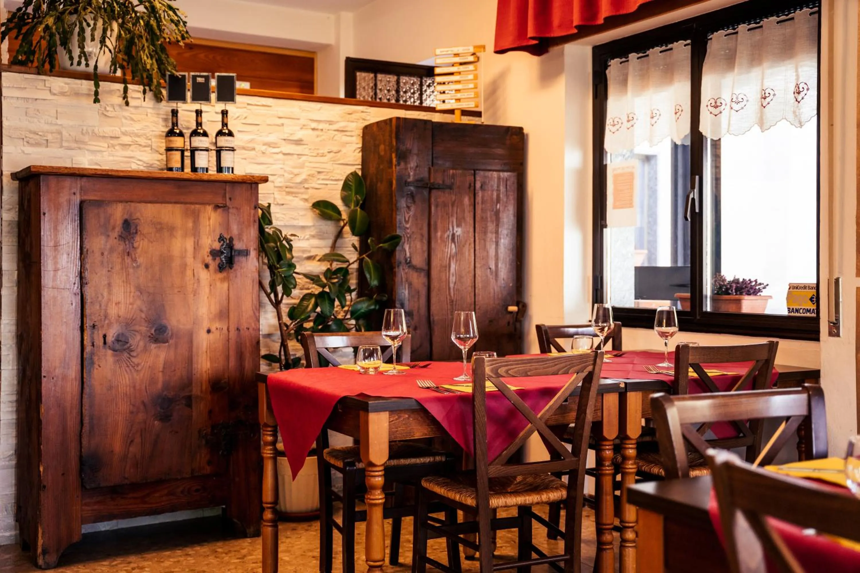 Restaurant/places to eat in Da Cecilia