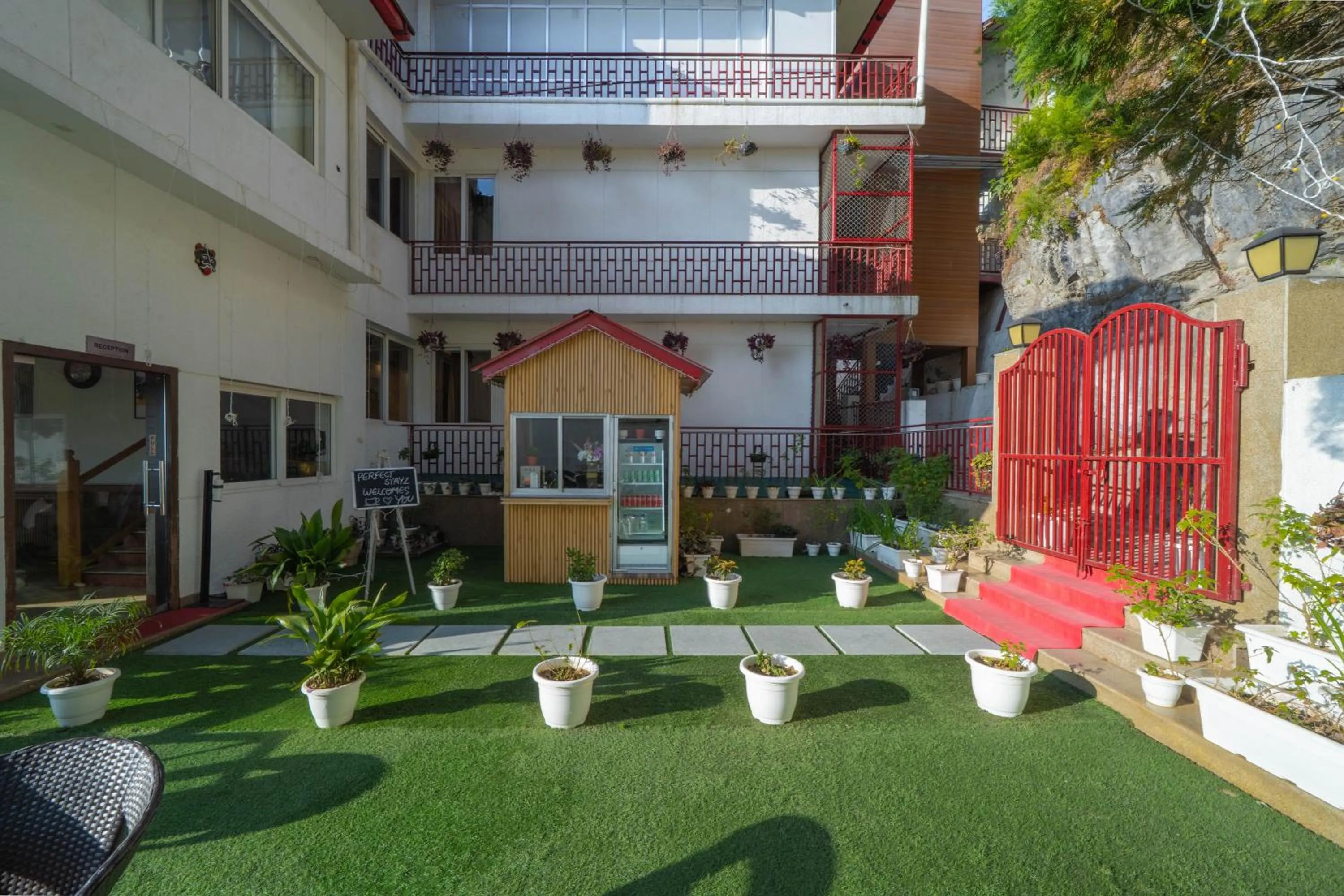 Garden in Perfectstayz Premium The Pride at mall road