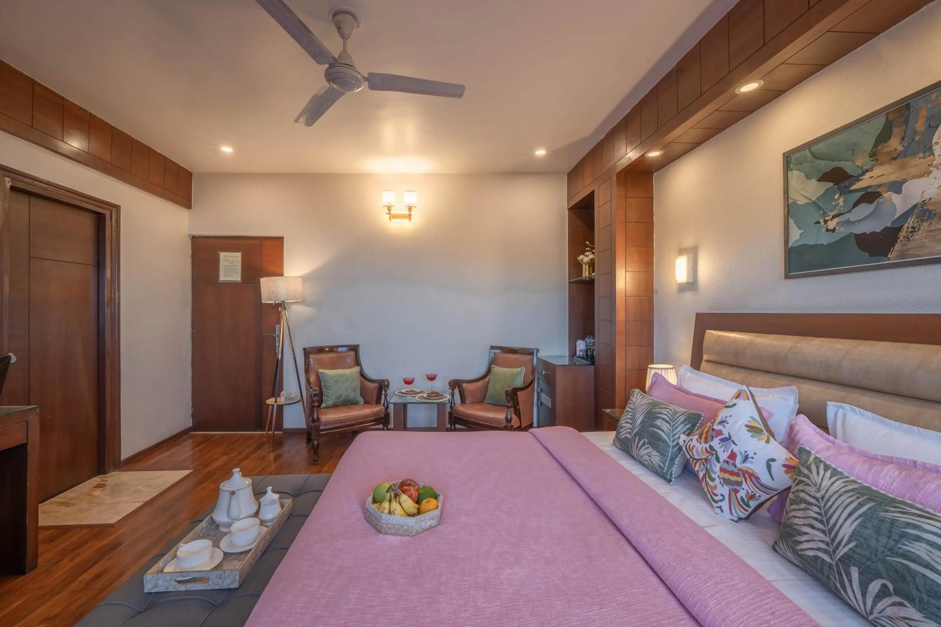 Bed in Perfectstayz Premium The Pride at mall road