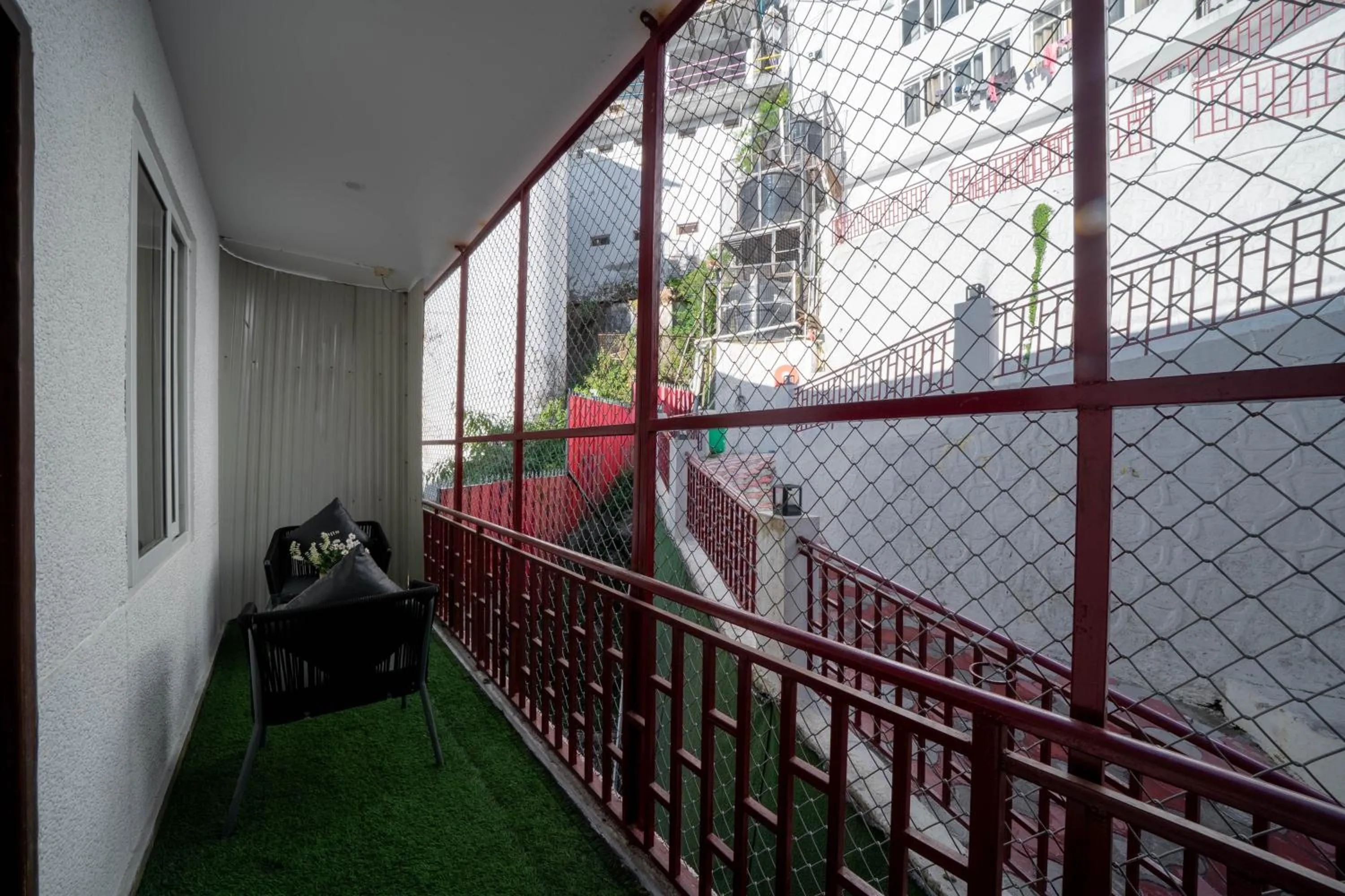 Balcony/Terrace in Perfectstayz Premium The Pride at mall road