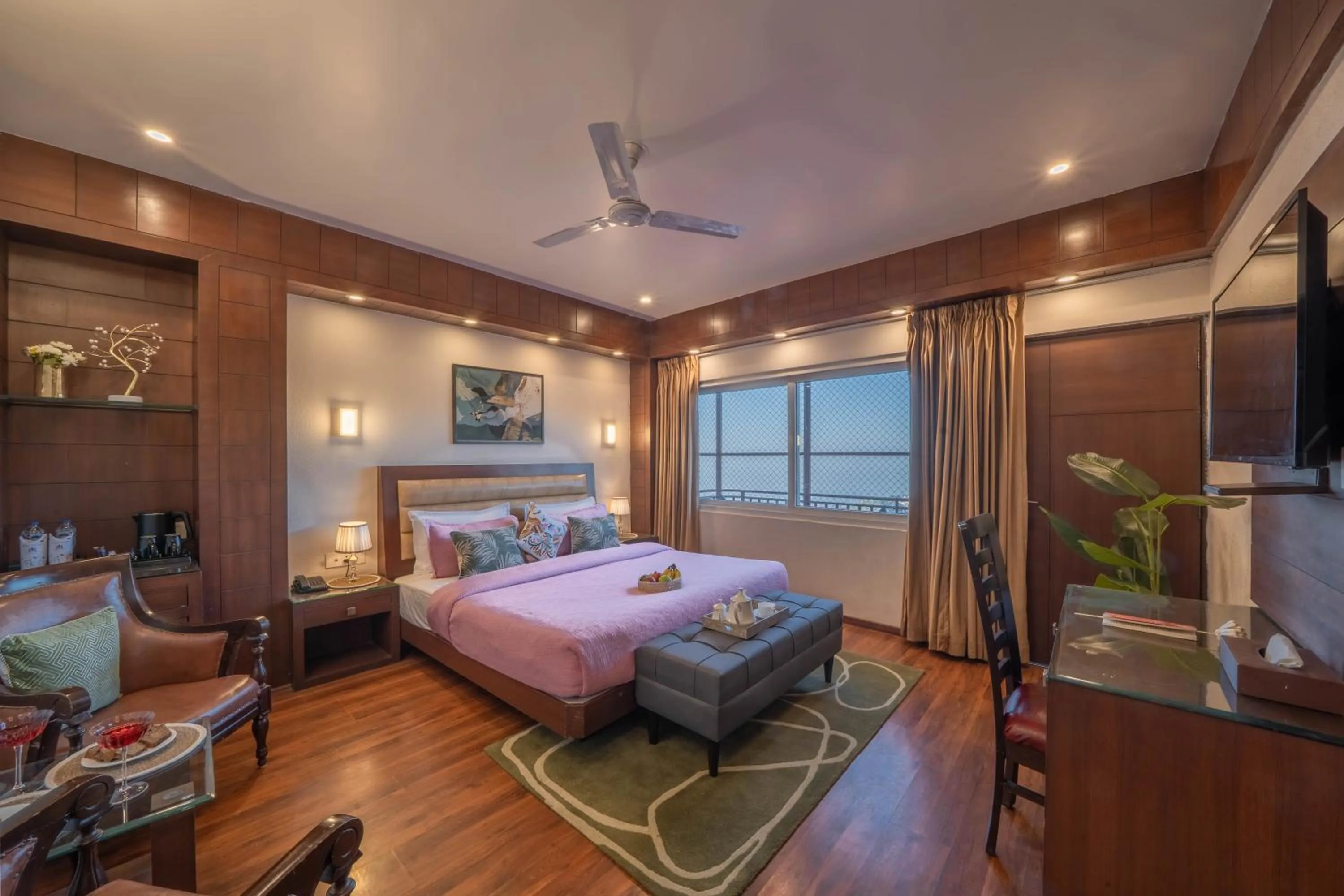 Bed in Perfectstayz Premium The Pride at mall road